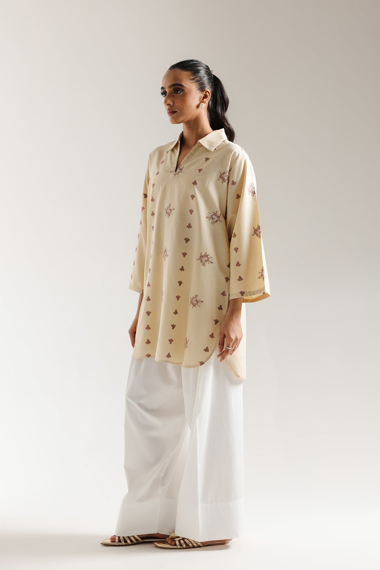 PRINTED KURTI (E6661/102/110)