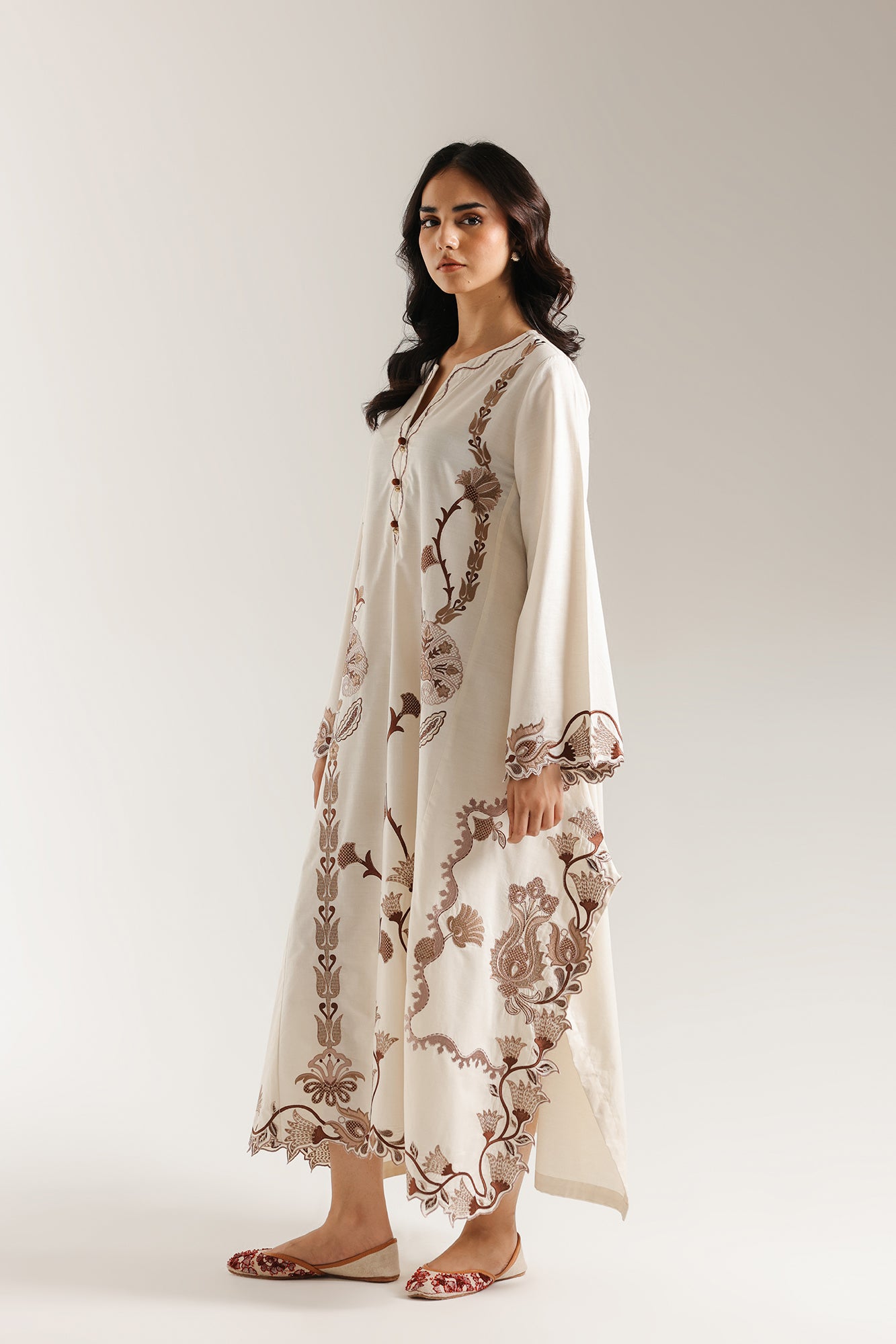 EMBROIDERED DRESS (E6942/102/002)