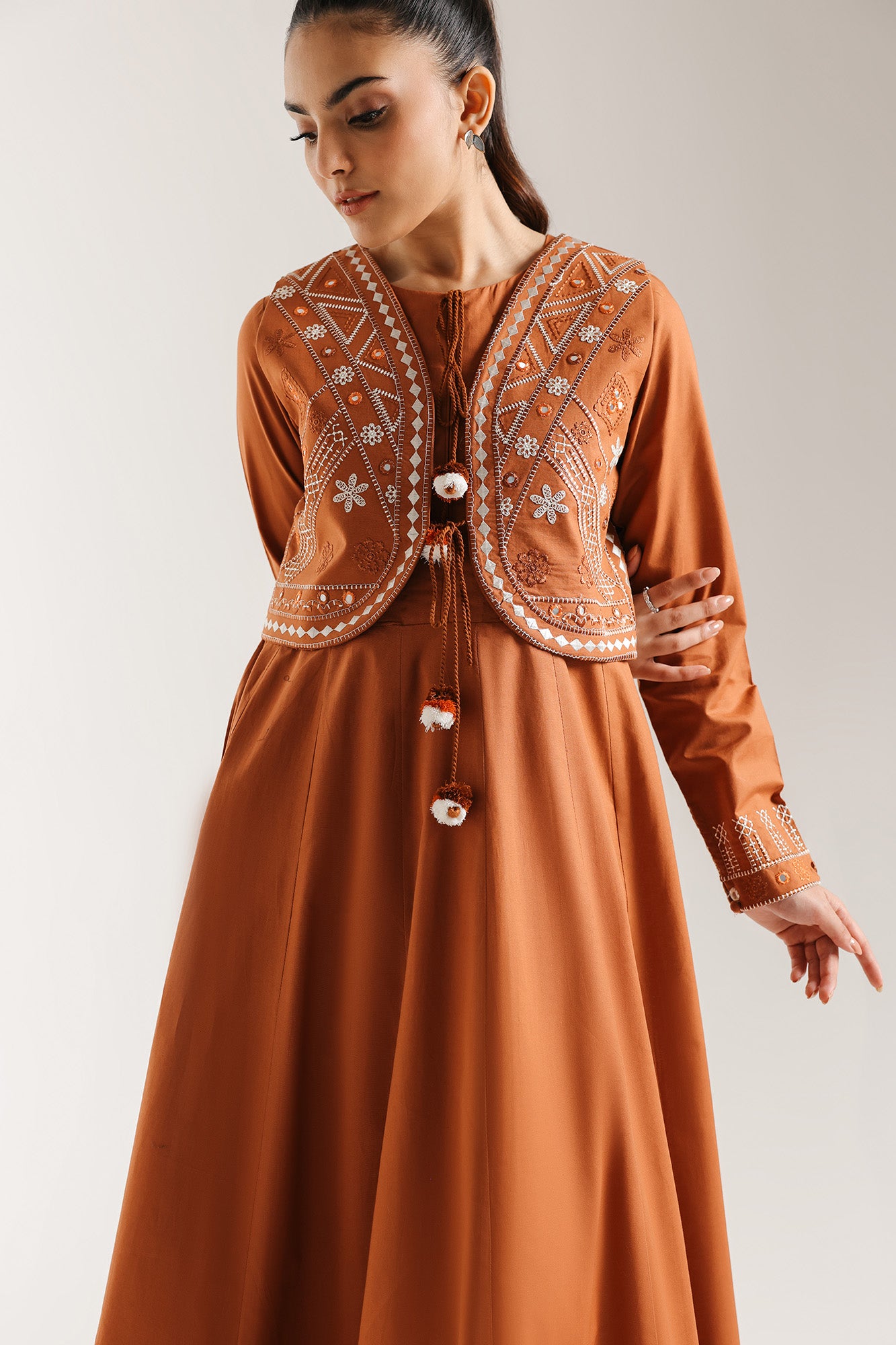 EMBROIDERED DRESS (E6946/102/209)