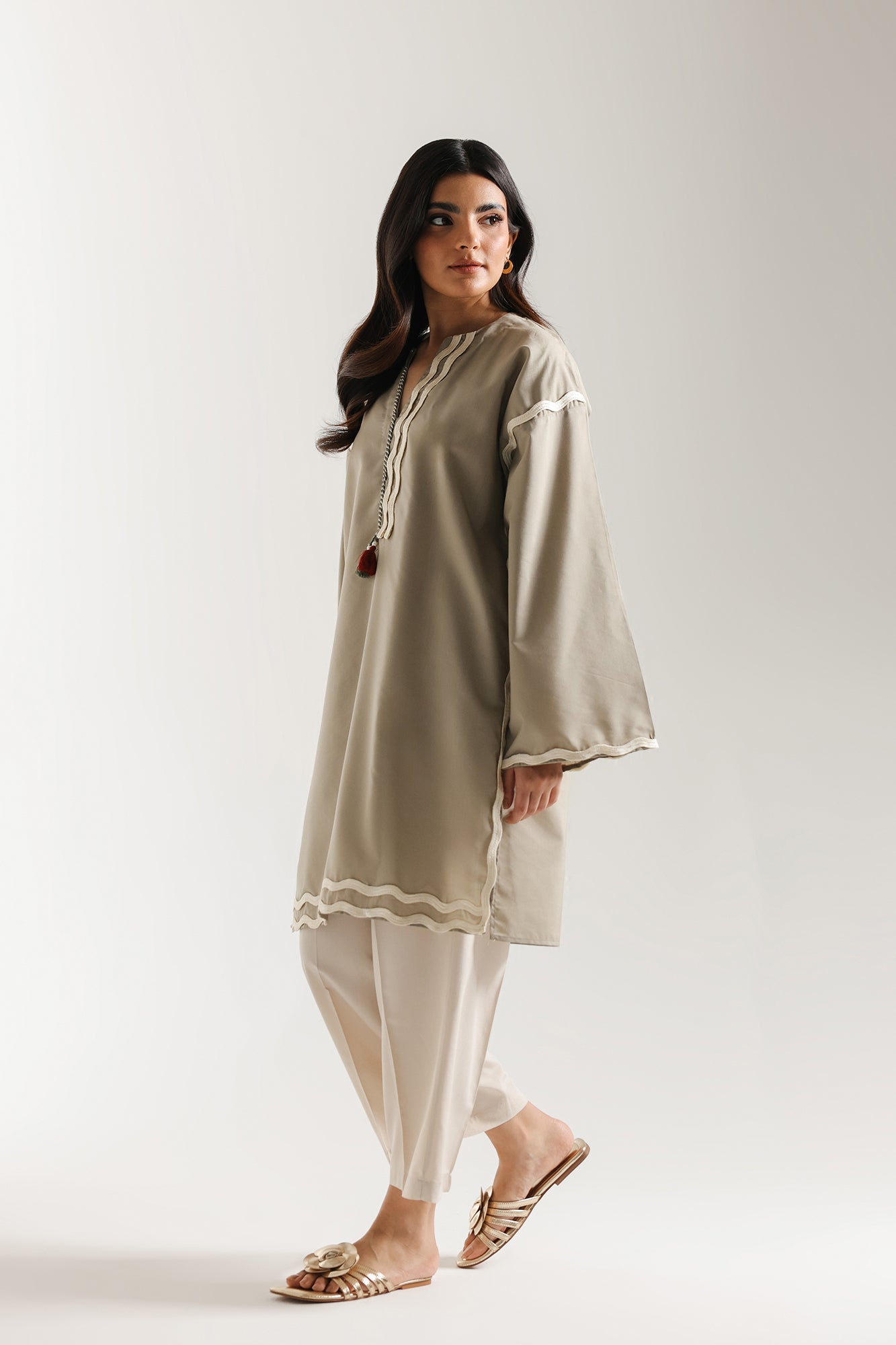 EMBROIDERED SHIRT (E6965/102/720)