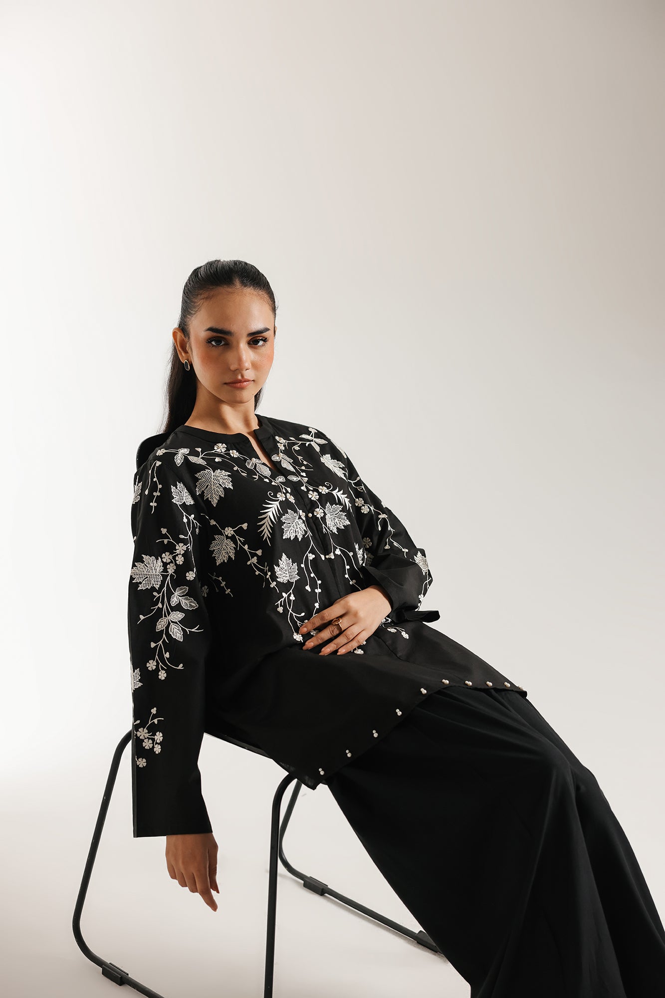 EMBROIDERED SHIRT (E6968/102/901)