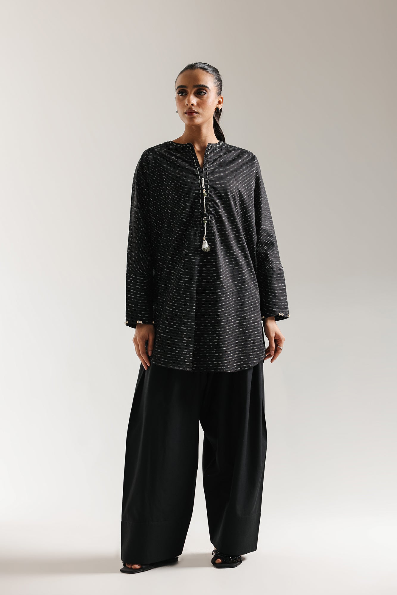 EMBROIDERED SHIRT (E6977/102/902)