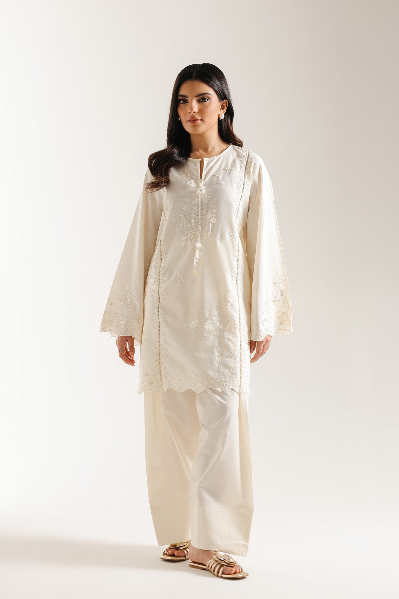 EMBROIDERED SUIT (E7001/102/003)