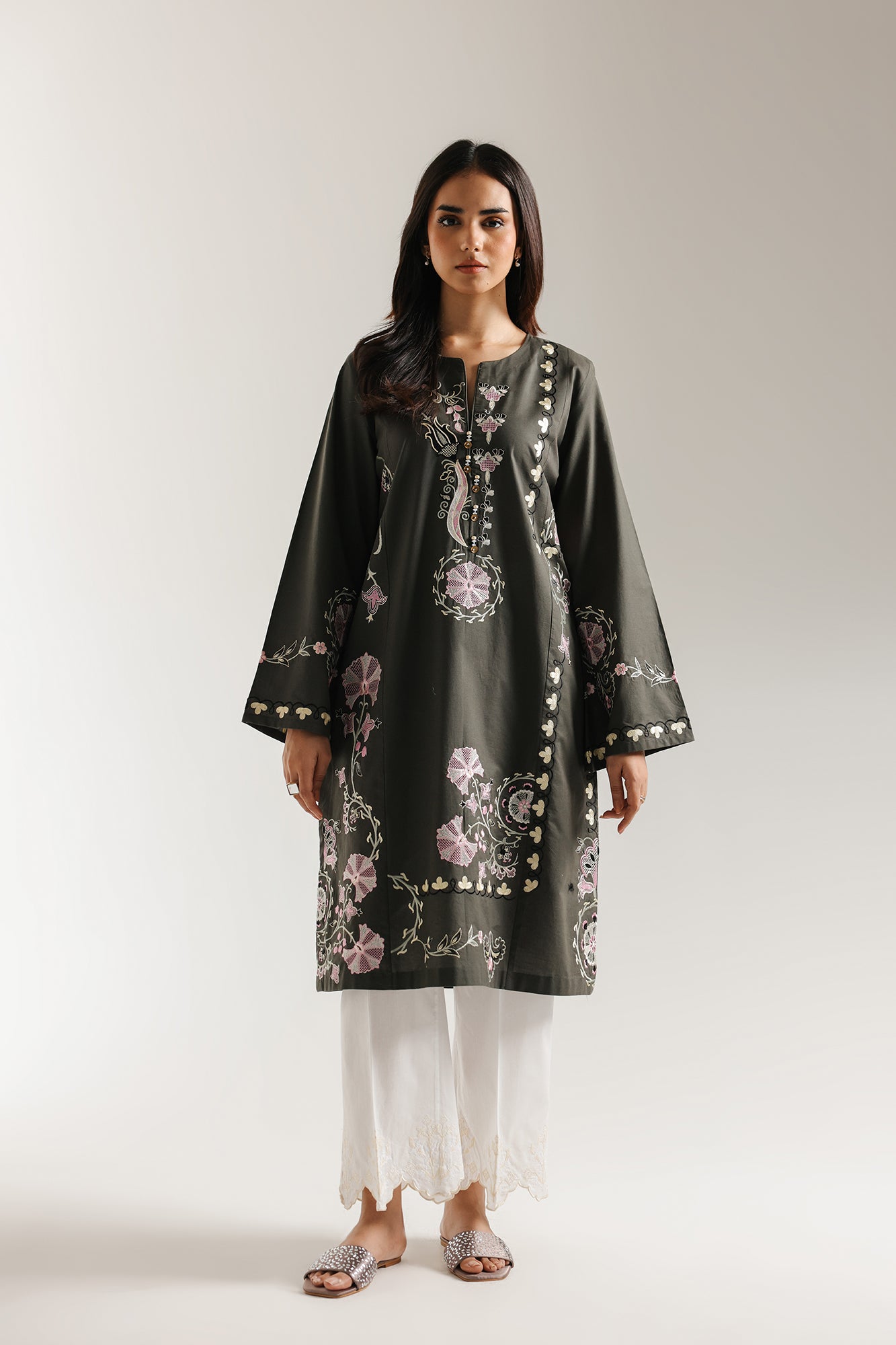 EMBROIDERED SHIRT (E7015/102/116)