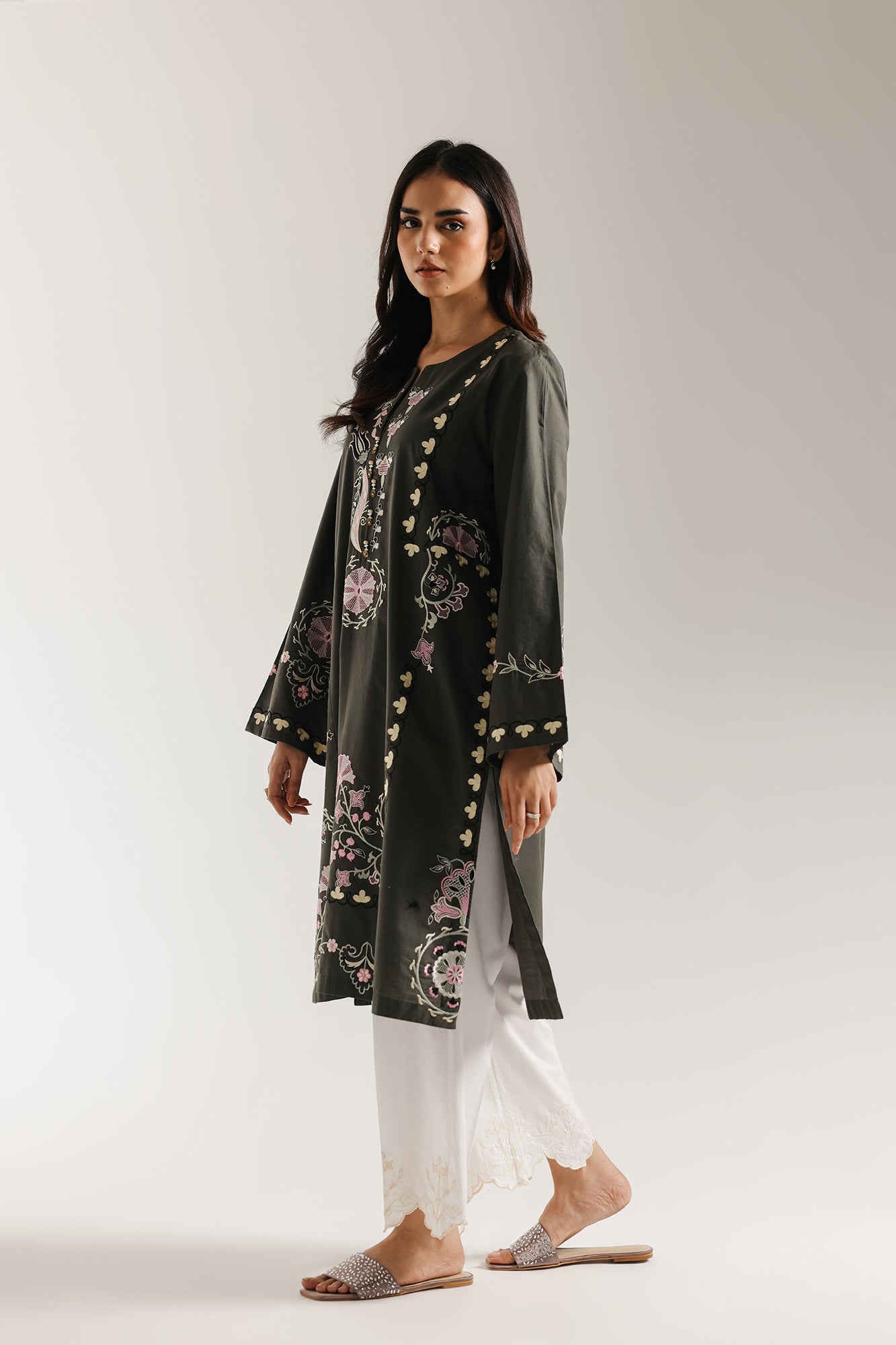 EMBROIDERED SHIRT (E7015/102/116)