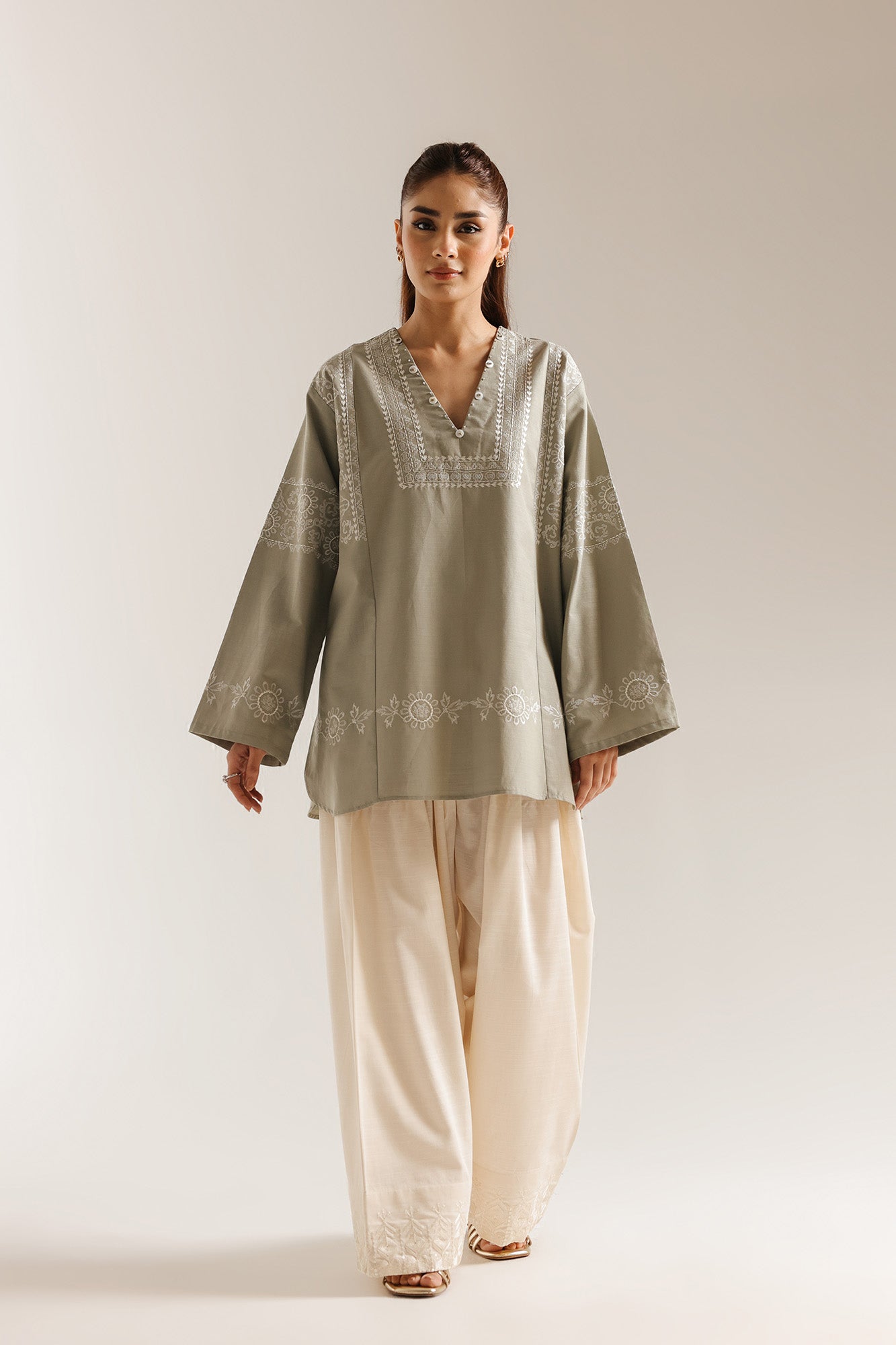 EMBROIDERED KURTI (E7132/102/127)