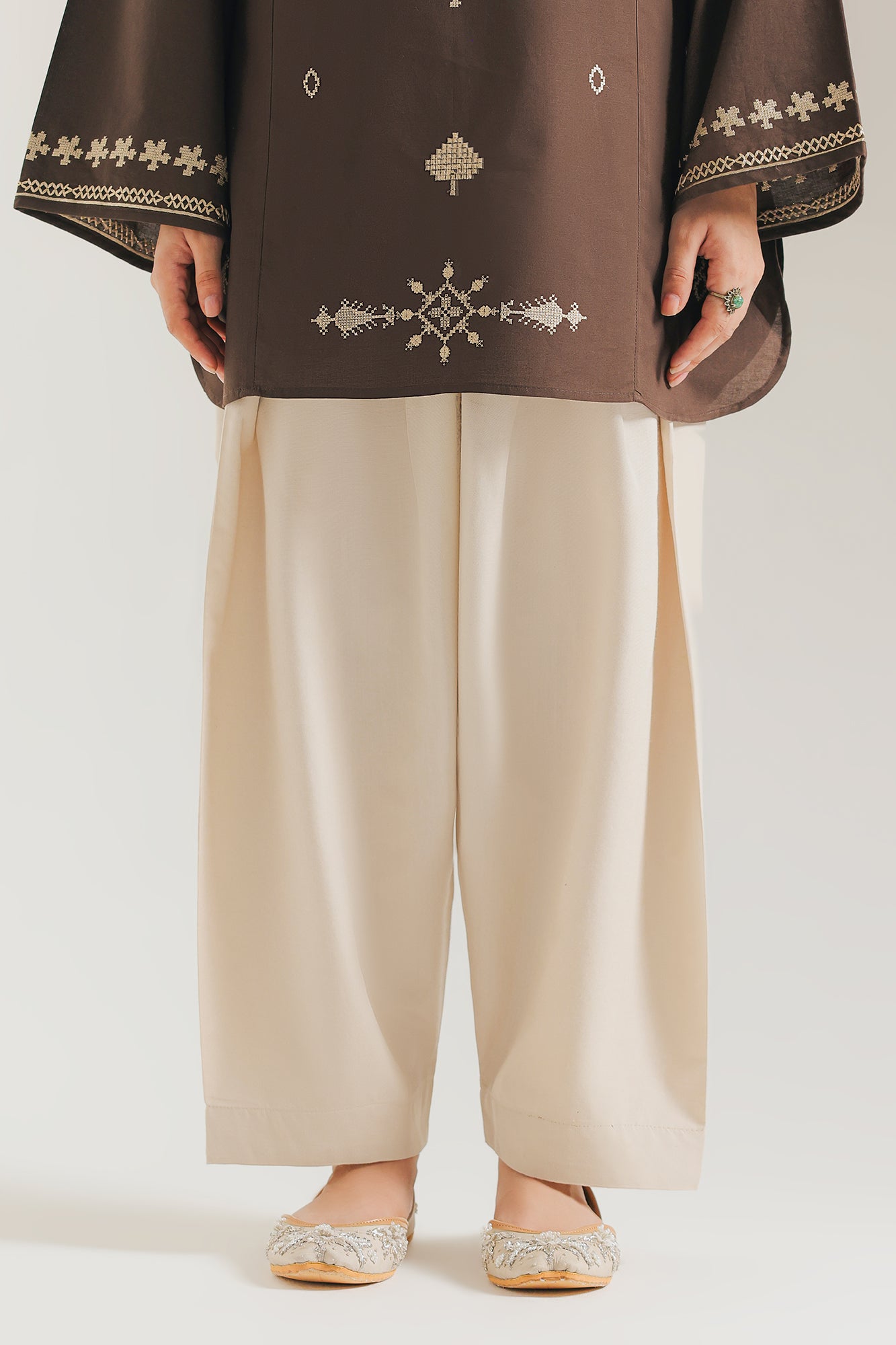 TROUSER (E7141/102/004)