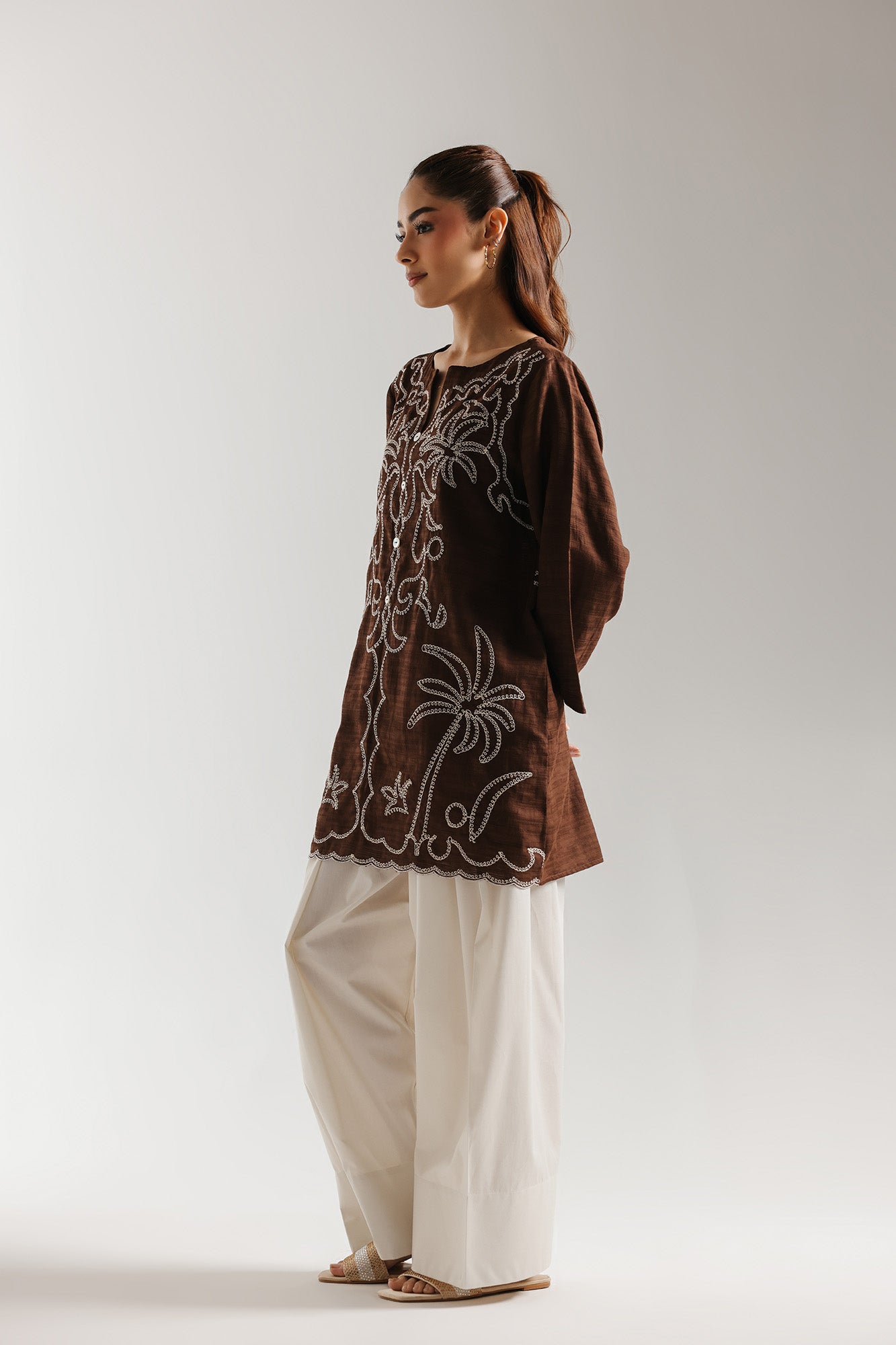 EMBROIDERED SHIRT (E7570/102/528)