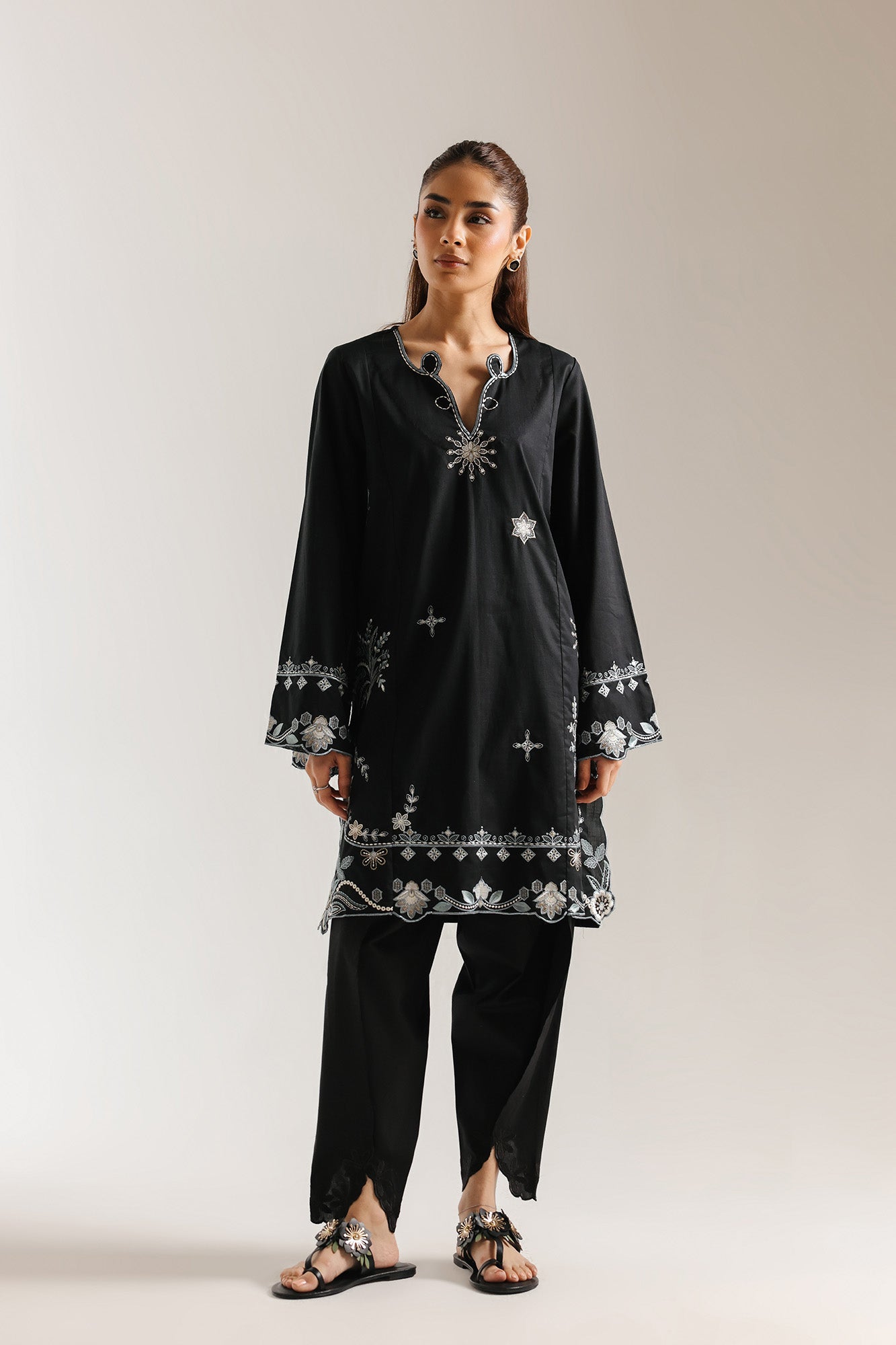 EMBROIDERED SHIRT (E7582/102/902)