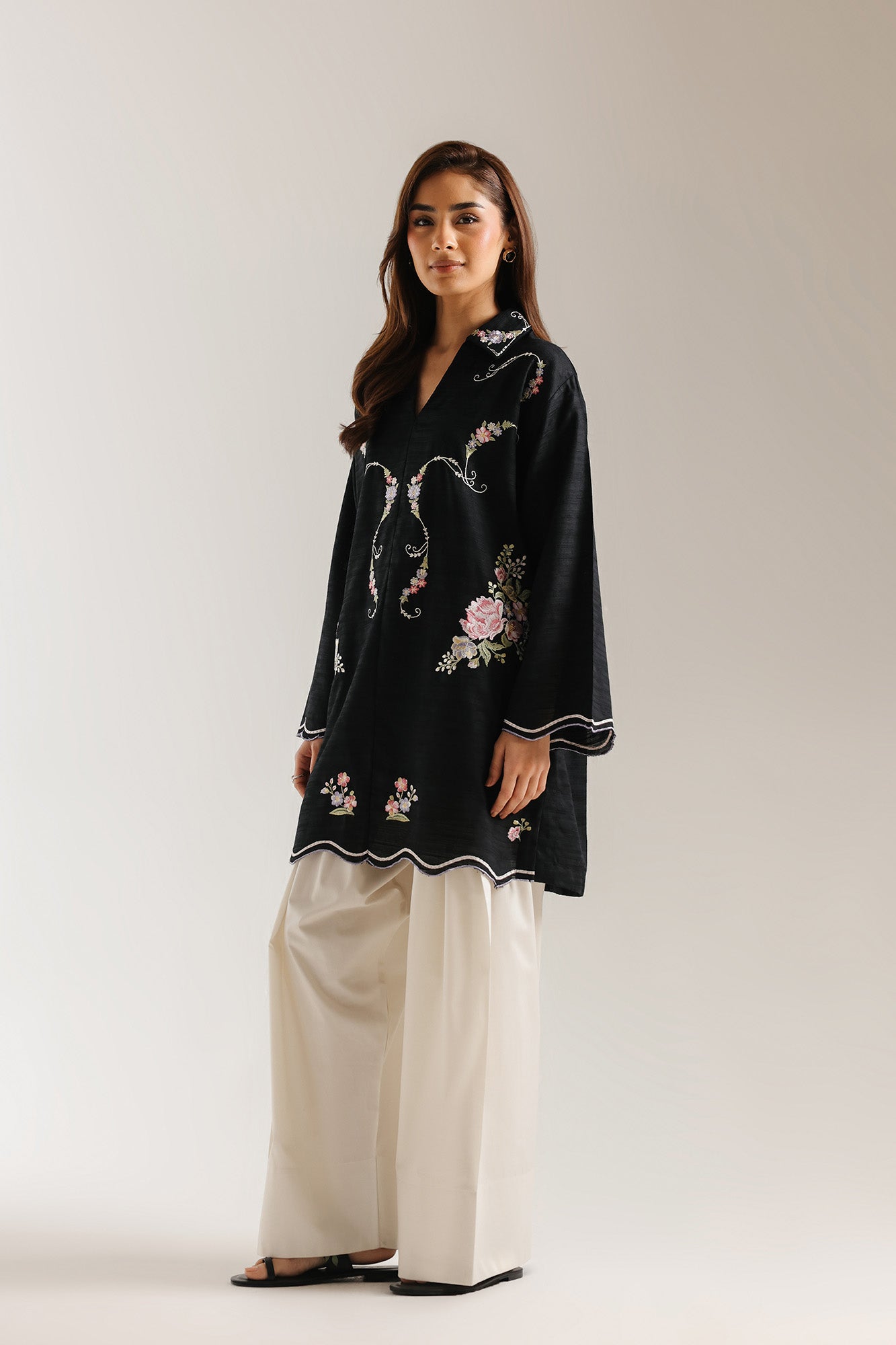 EMBROIDERED SHIRT (E7587/102/902)