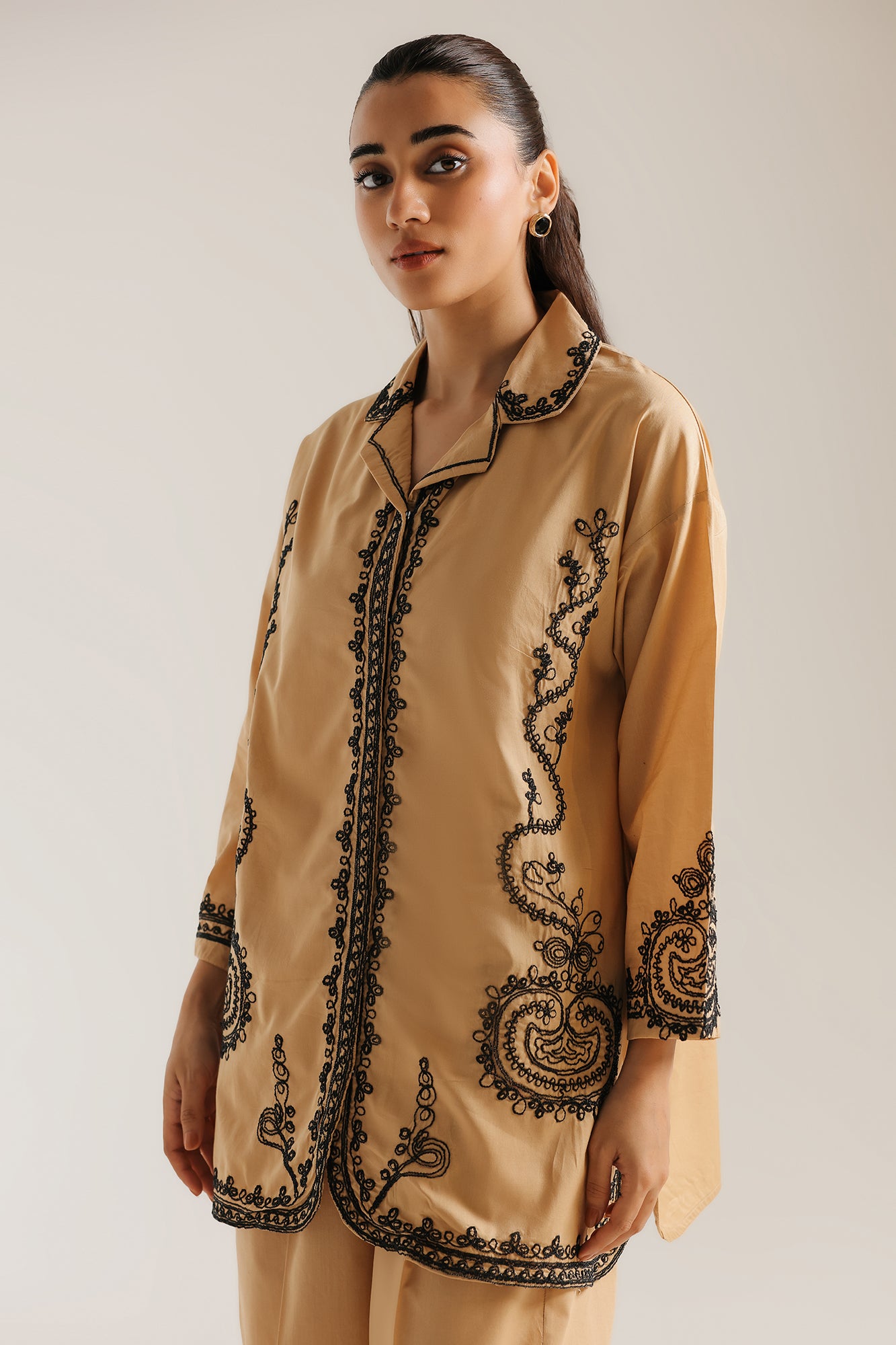 EMBROIDERED SUIT (E7607/102/113)
