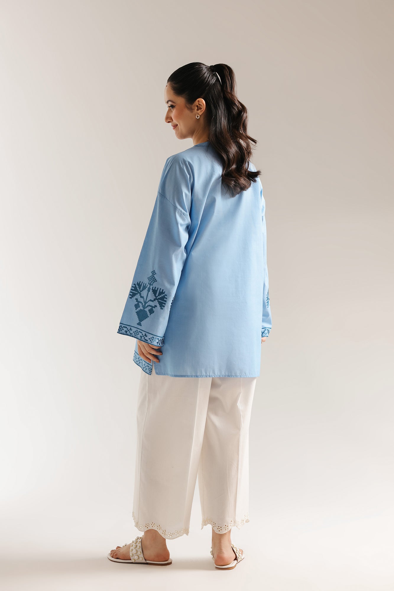 EMBROIDERED SHIRT (E7611/102/630)