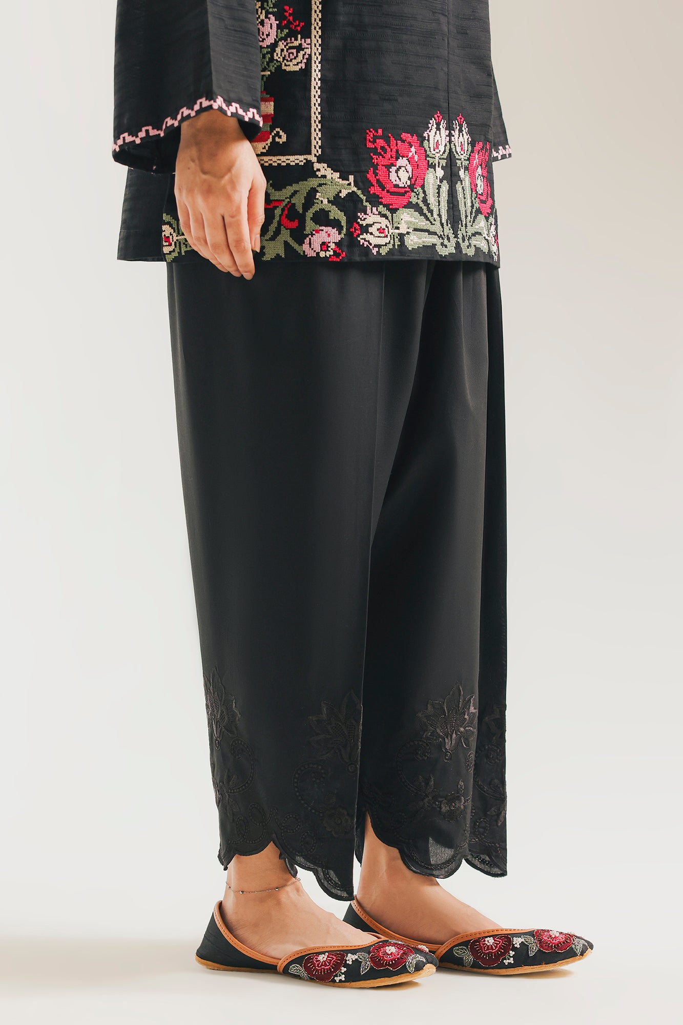 SHALWAR (E7649/102/902)