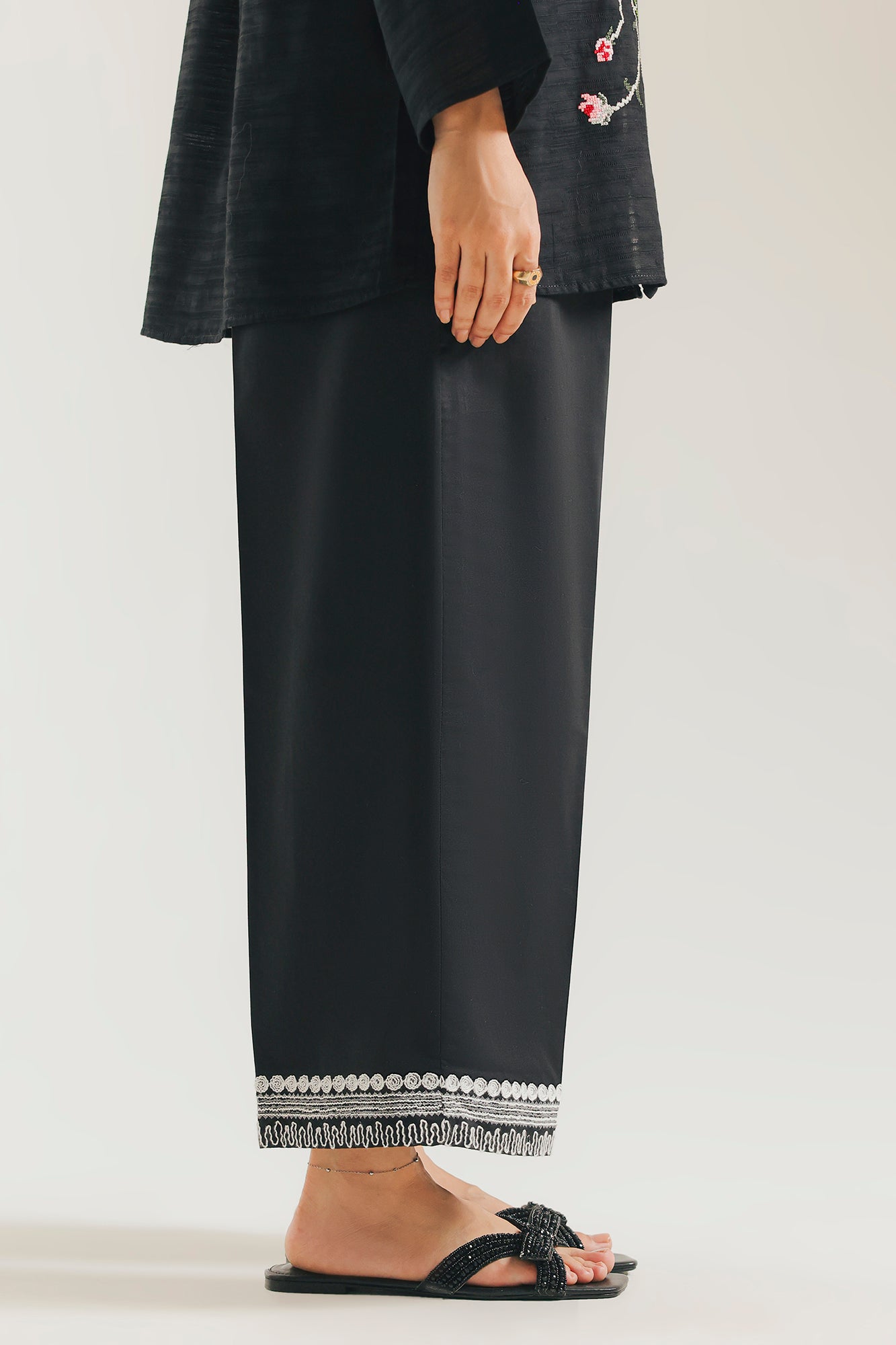 EMBROIDERED TROUSER (E7660/102/902)