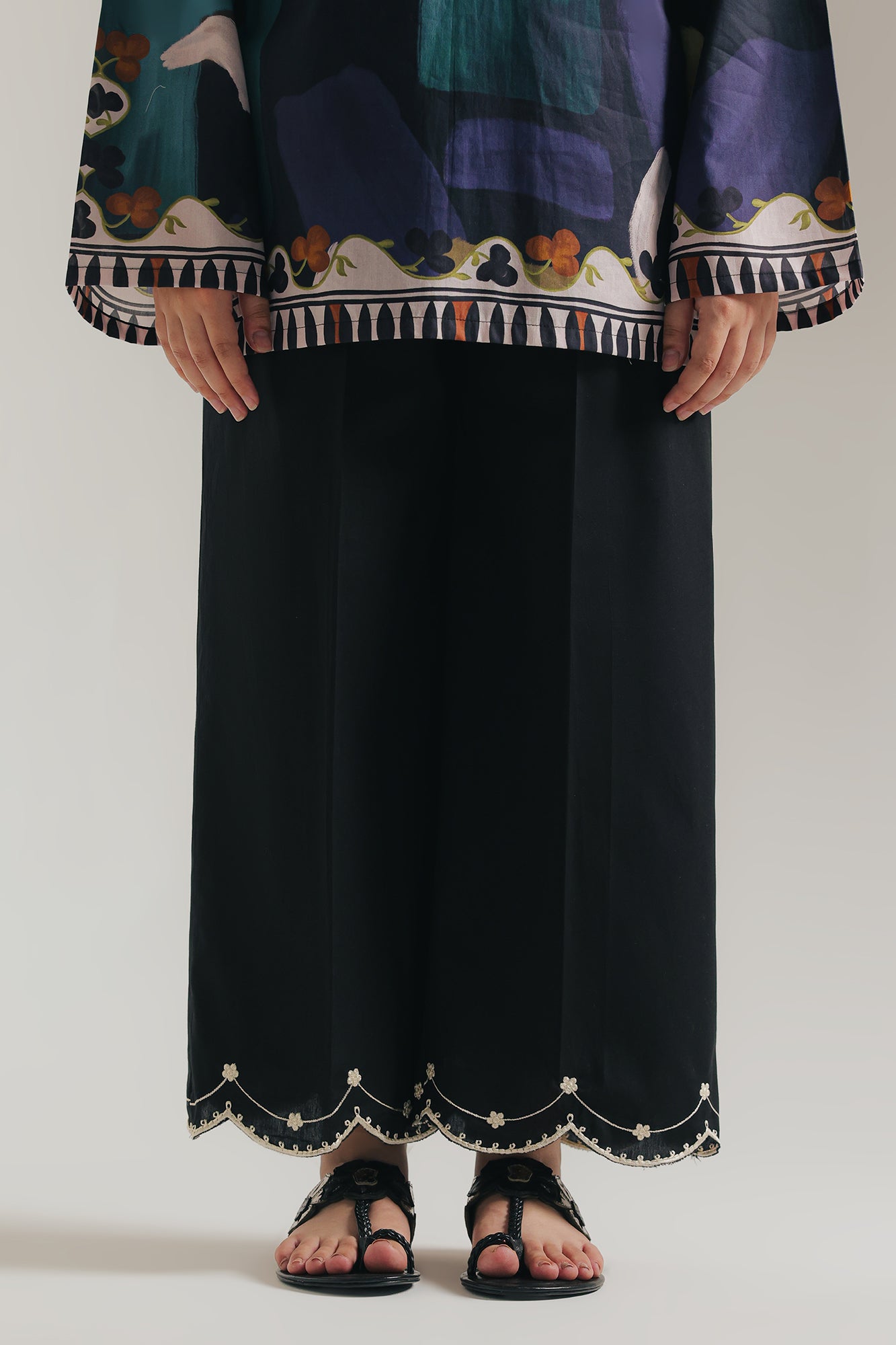 EMBROIDERED TROUSER (E7664/102/902)