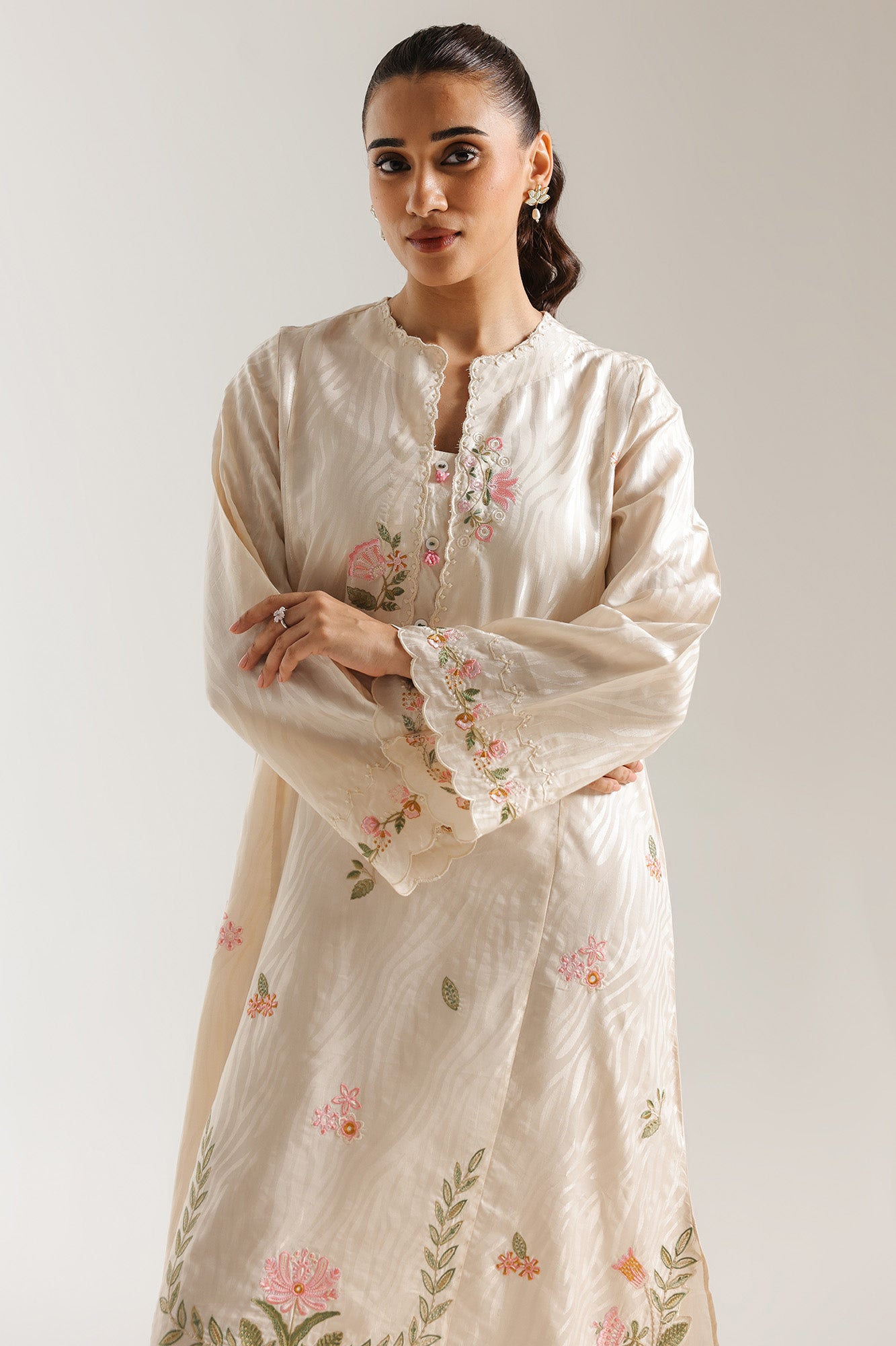 EMBROIDERED DRESS (E7704/102/227)