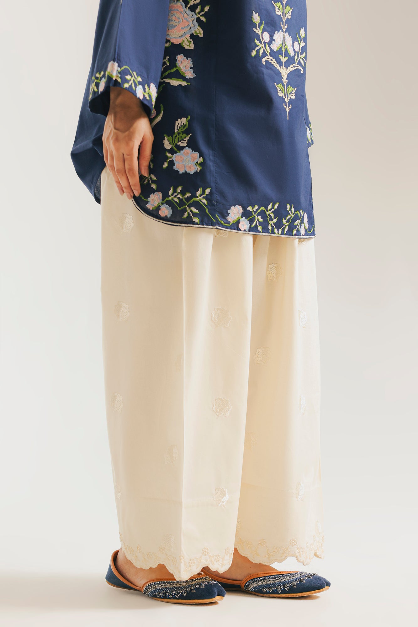 SHALWAR (E7741/102/002)
