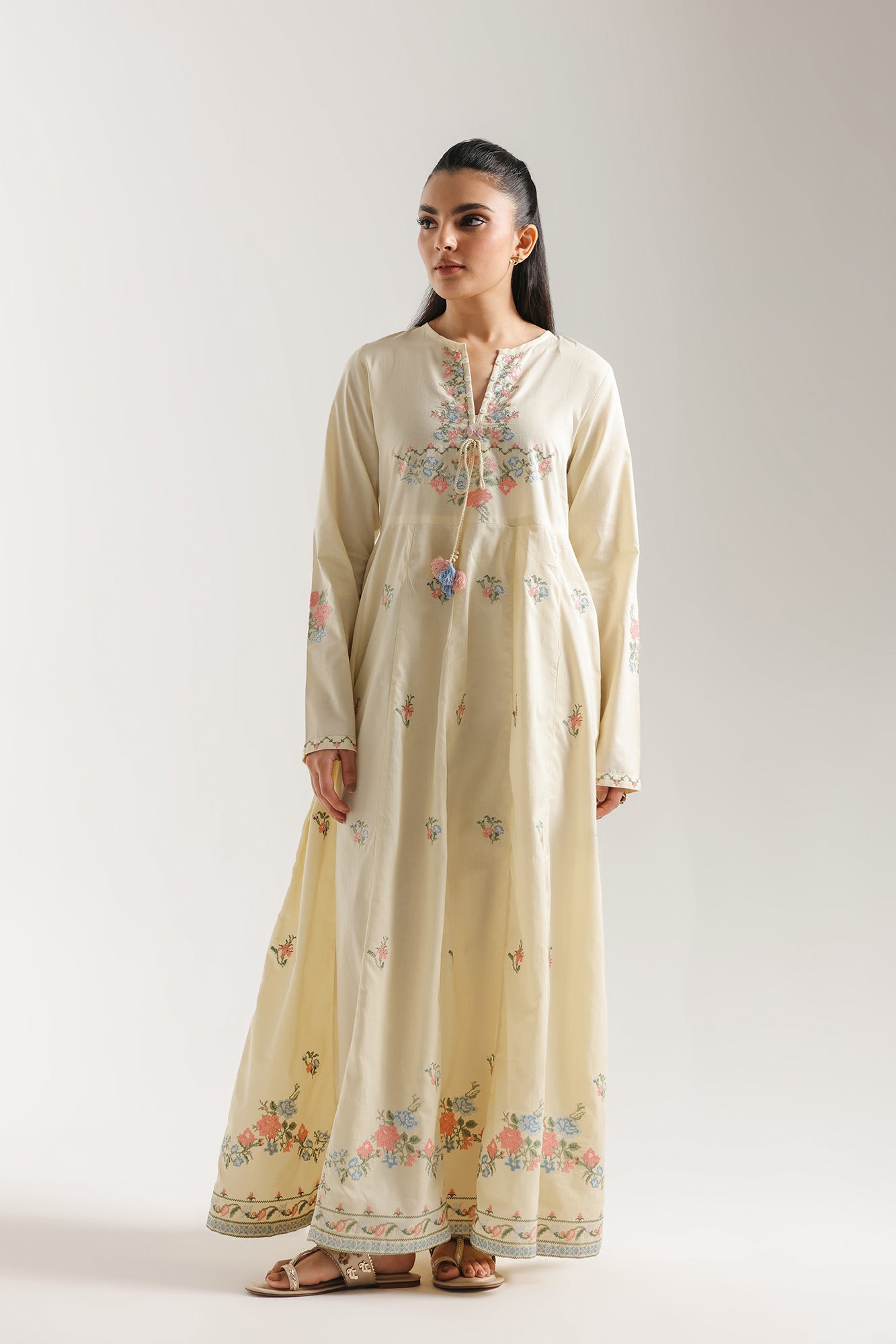 EMBROIDERED DRESS (E7750/102/115)