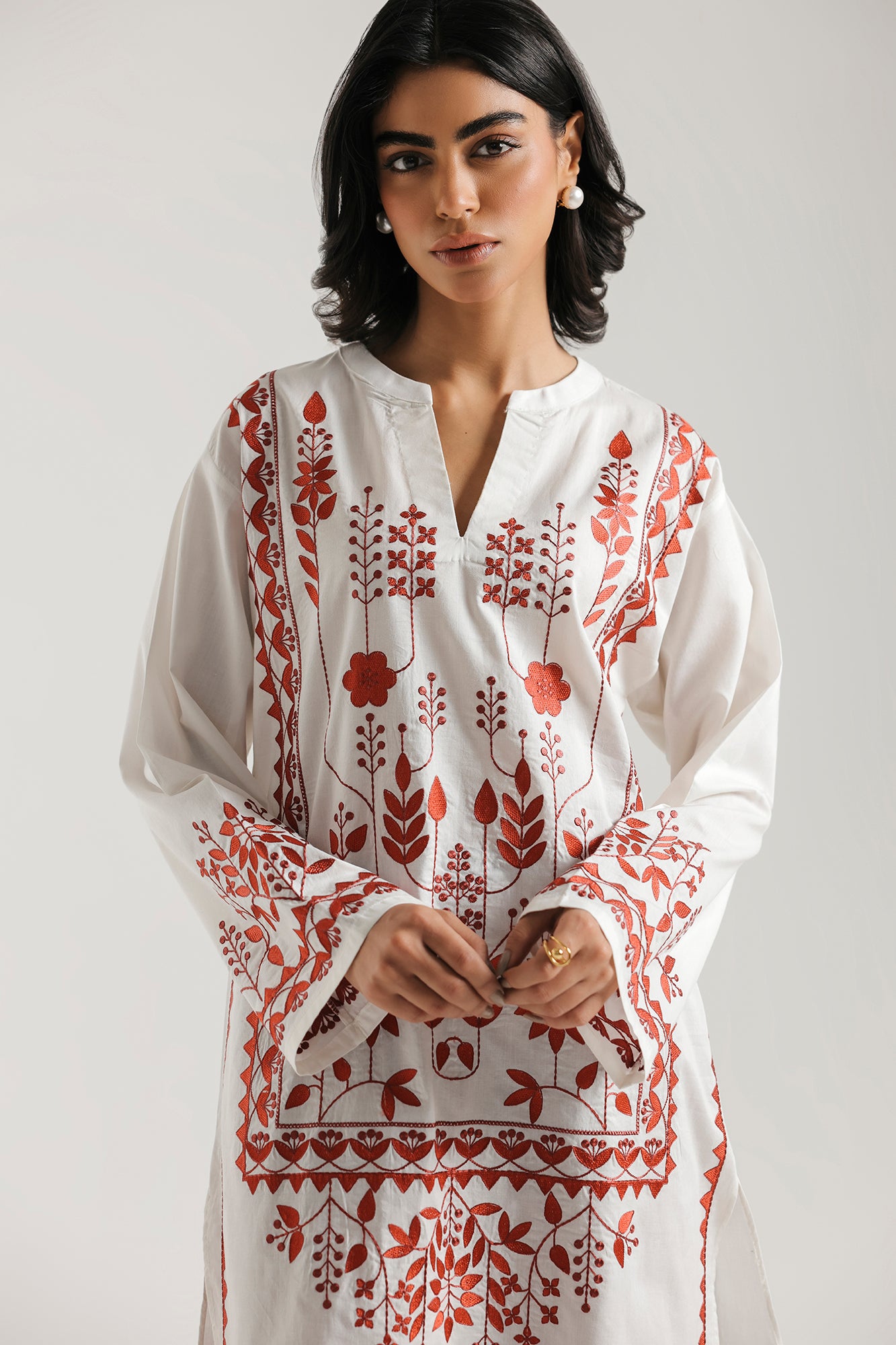 EMBROIDERED SUIT (E7822/102/001)