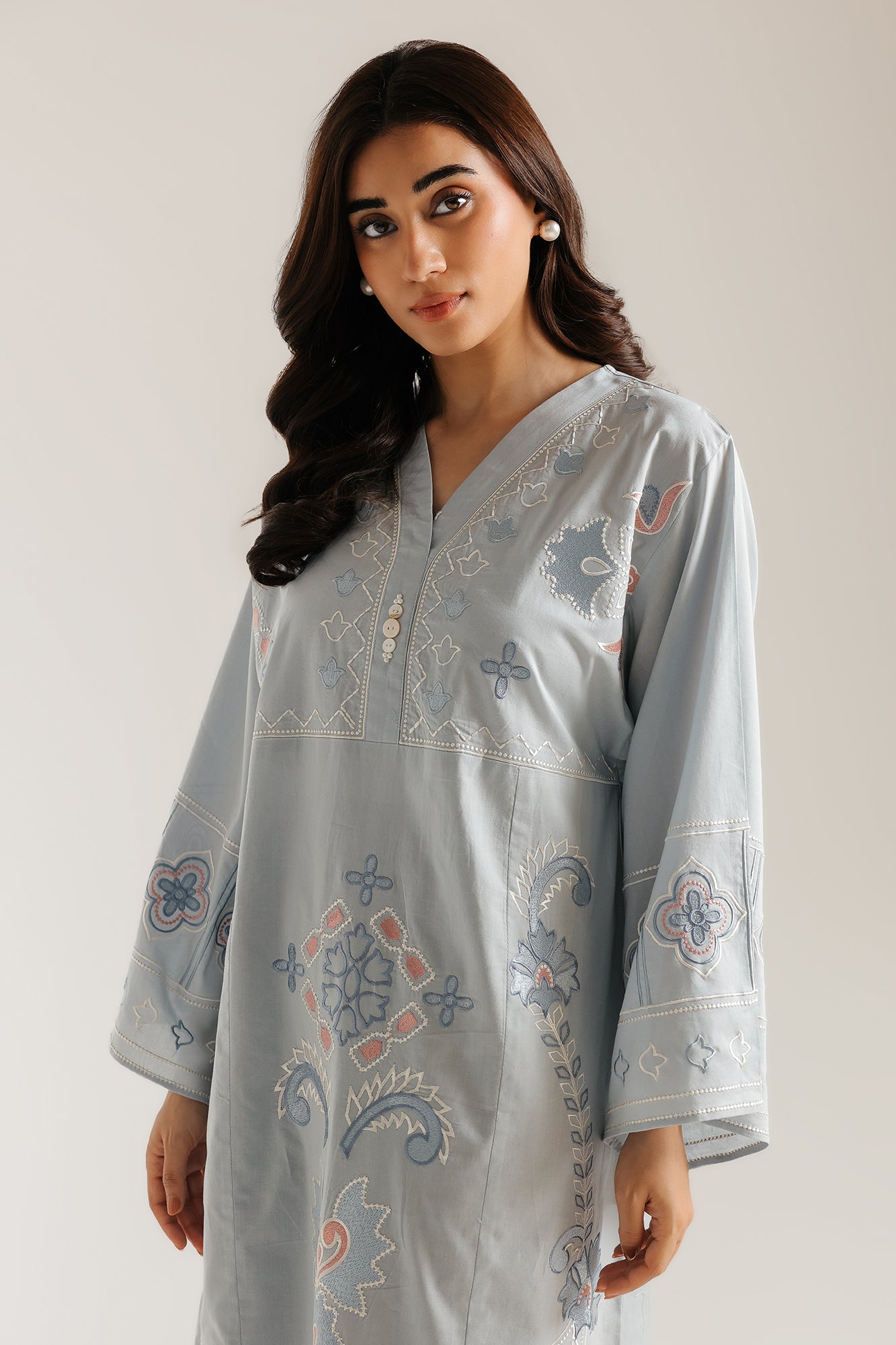 EMBROIDERED DRESS (E7837/102/617)