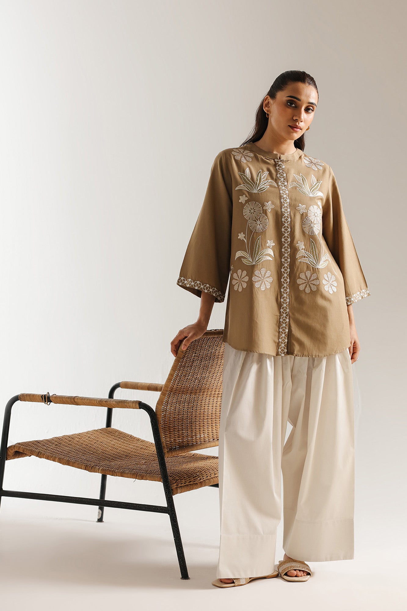 EMBROIDERED KURTI (E7908/102/802)