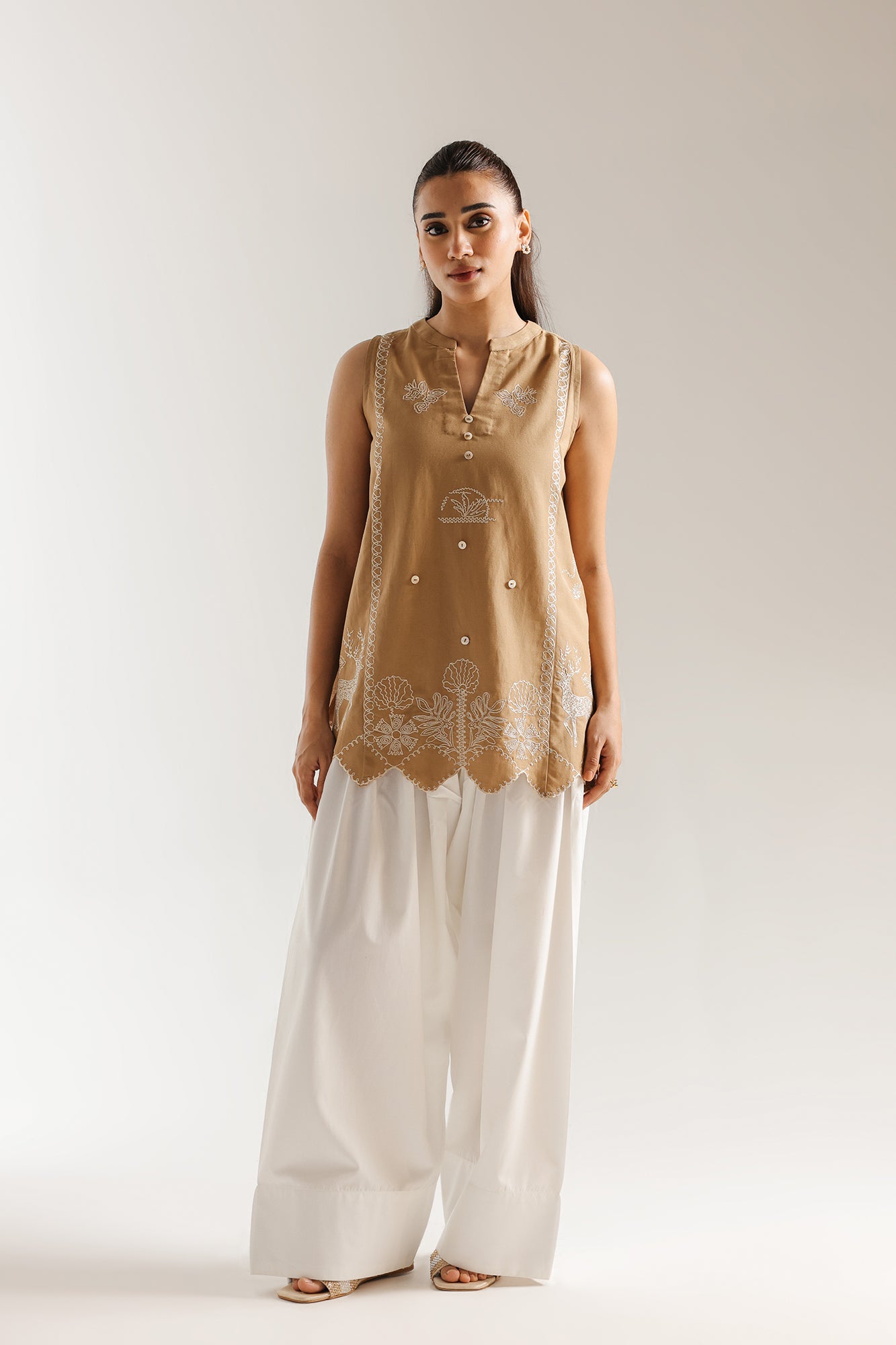 EMBROIDERED KURTI (E7909/102/007)