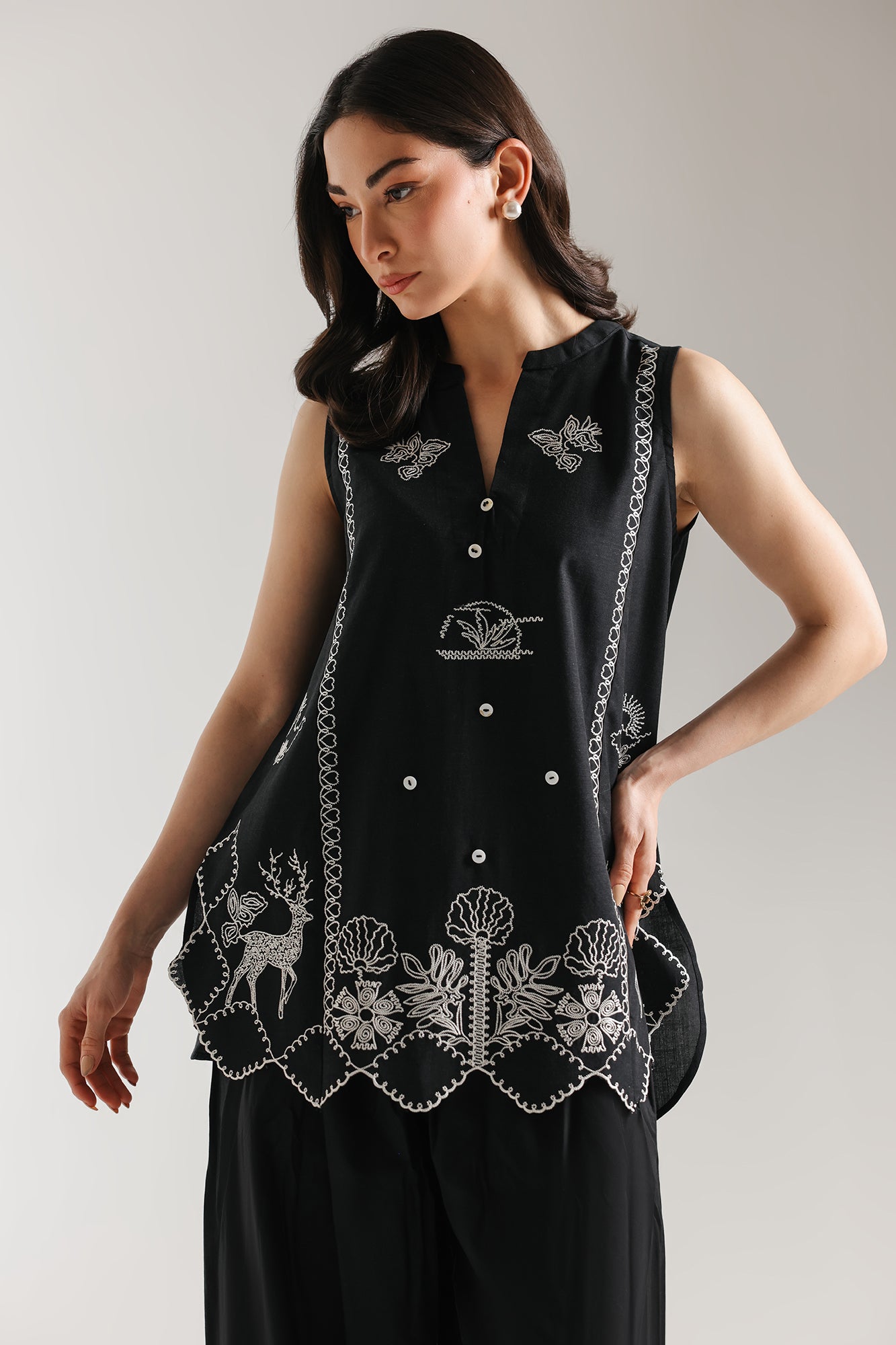 EMBROIDERED KURTI (E7909/102/902)
