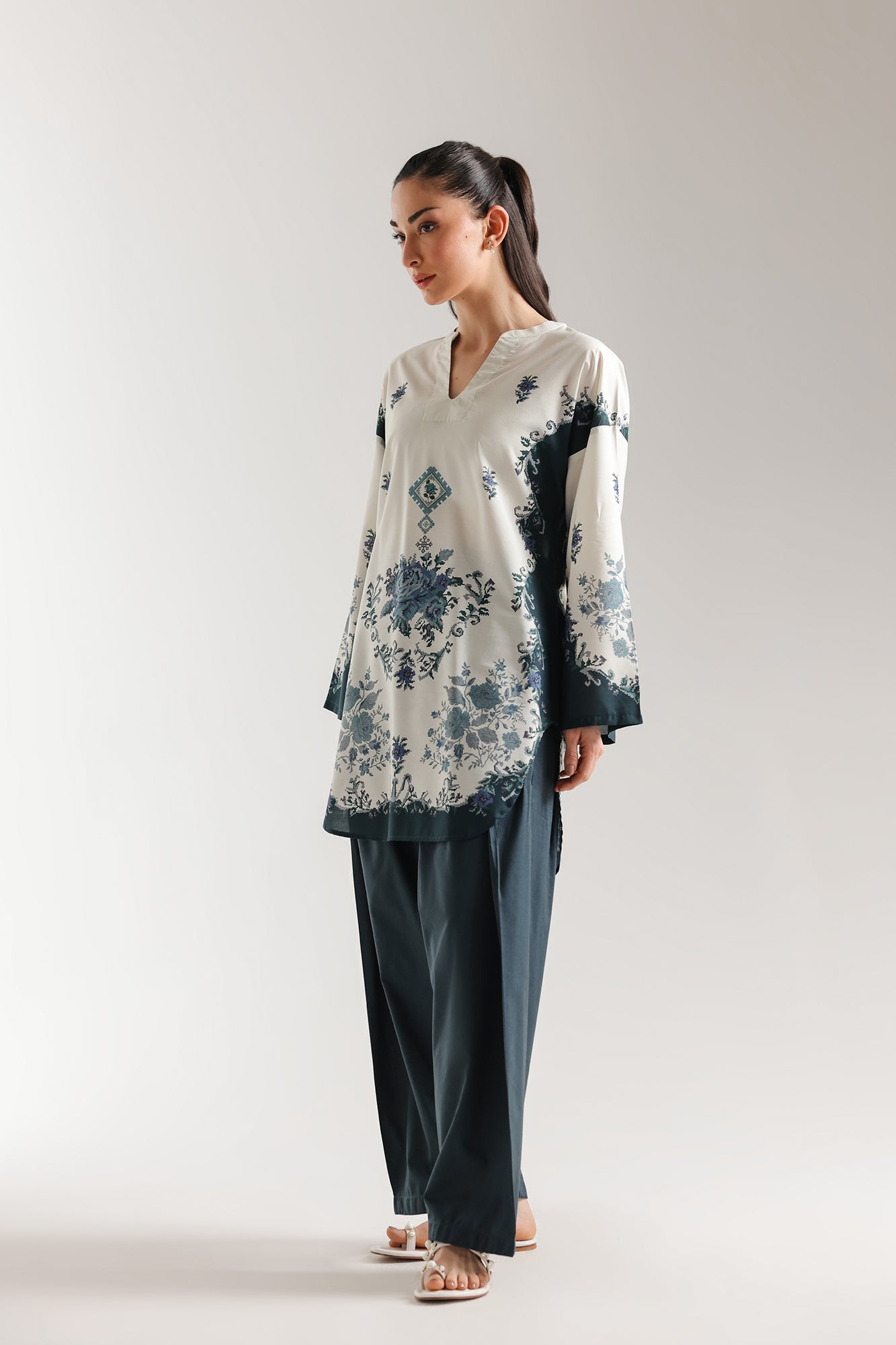 PRINTED SUIT (E8070/102/004)