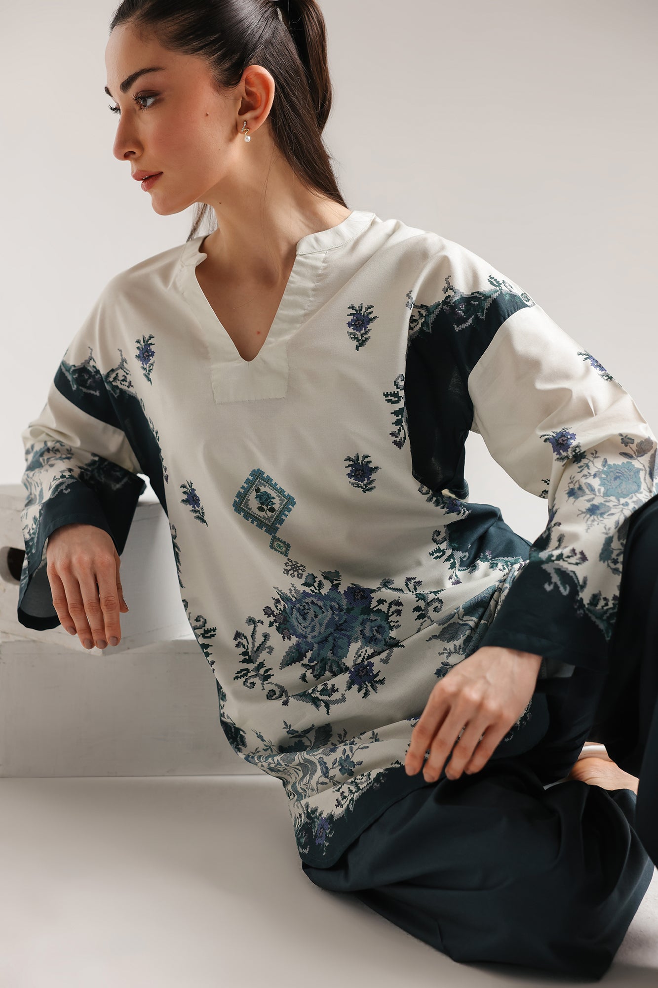 PRINTED SUIT (E8070/102/004)