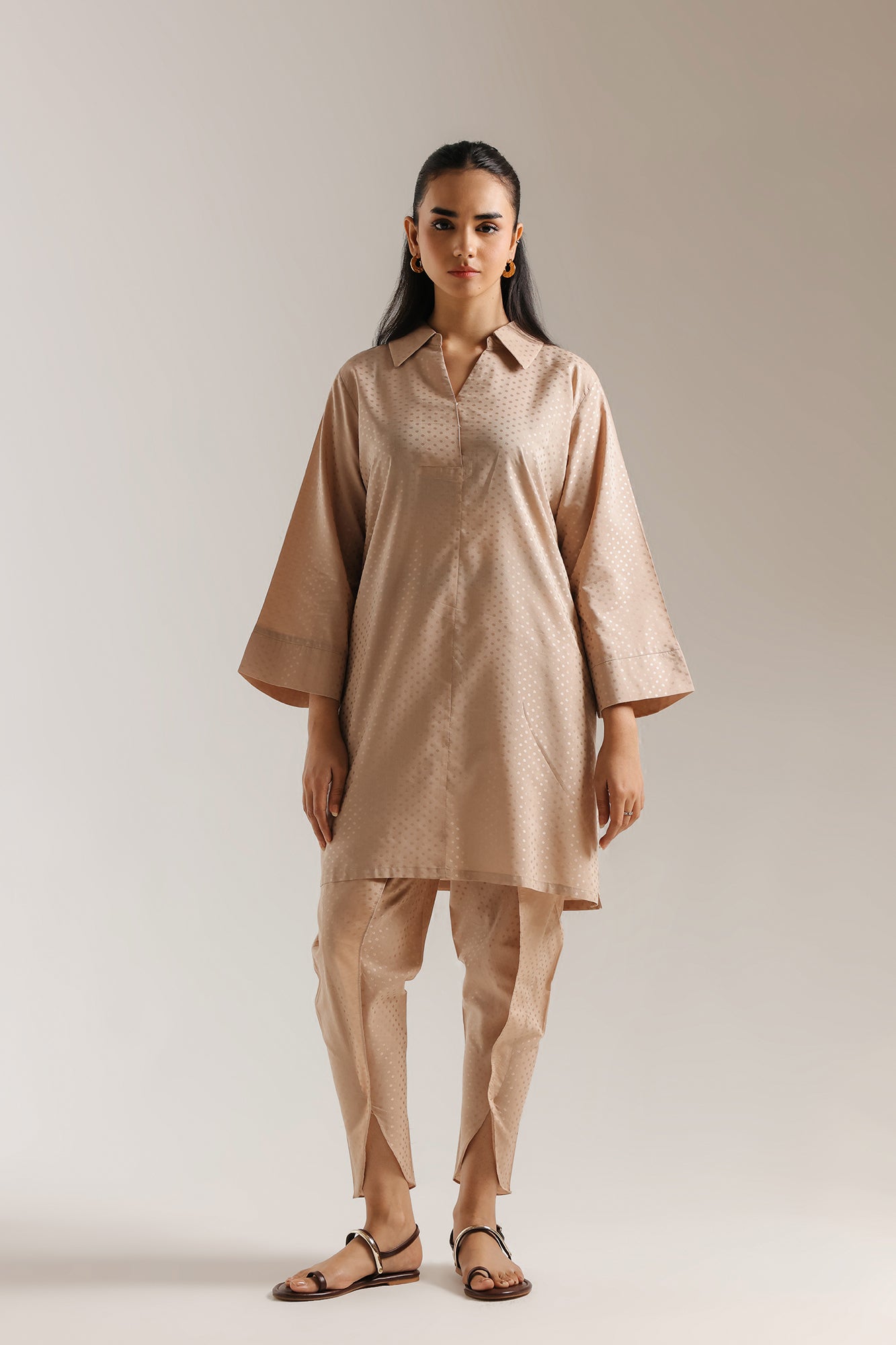 SOLID SUIT (E8119/102/007)