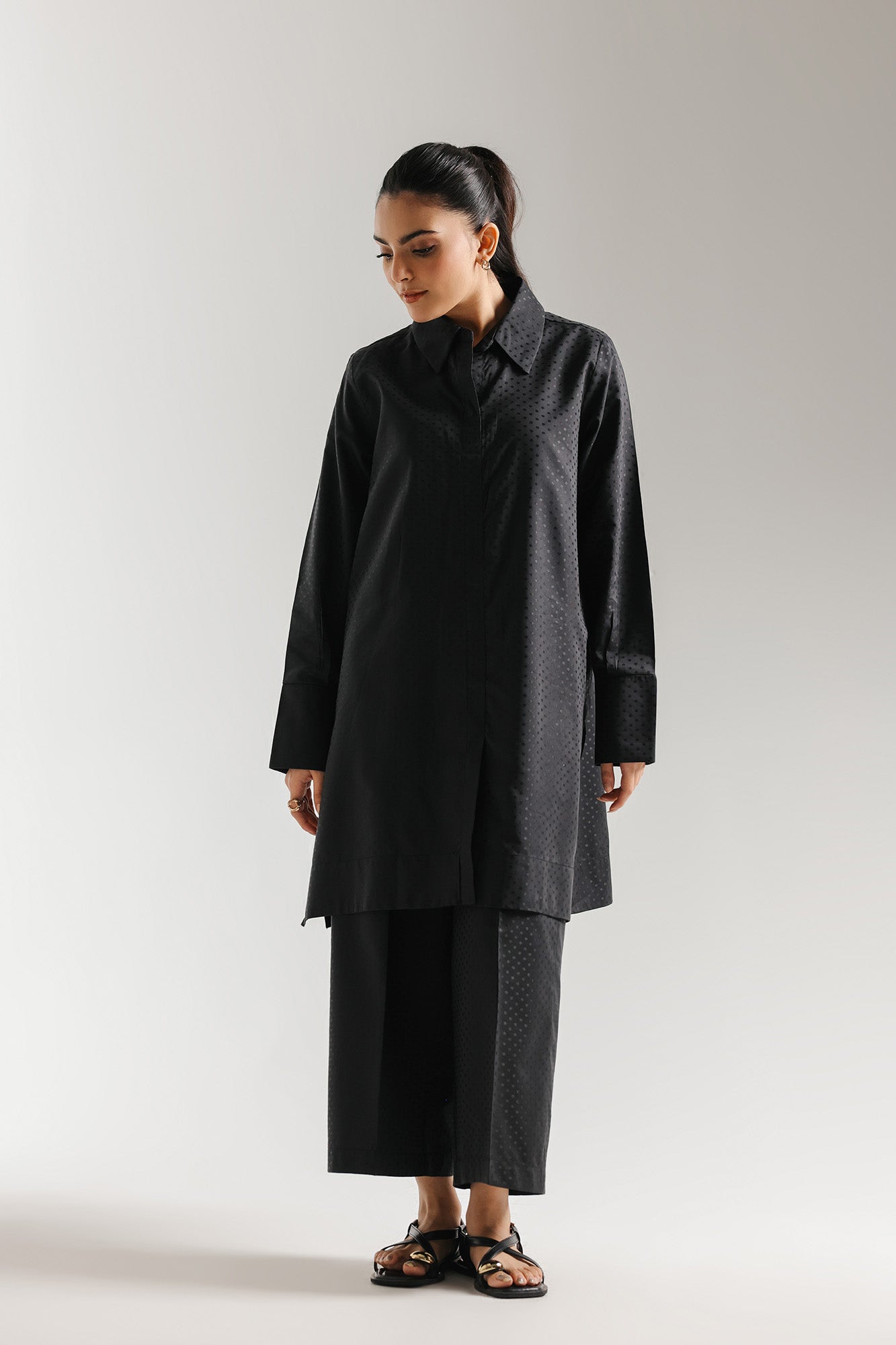 SOLID SUIT (E8121/102/902)