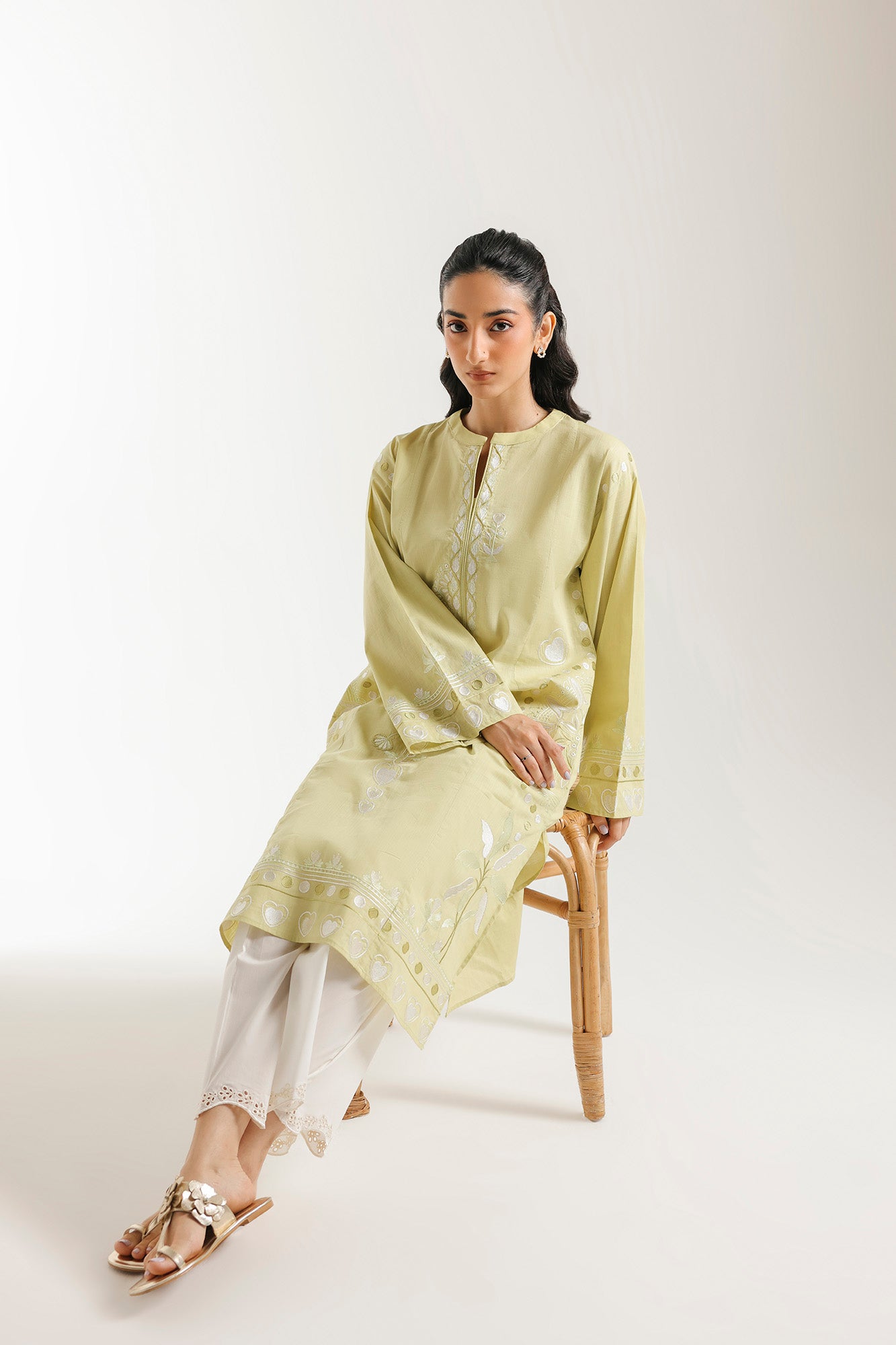 EMBROIDERED SHIRT (E9206/102/125)