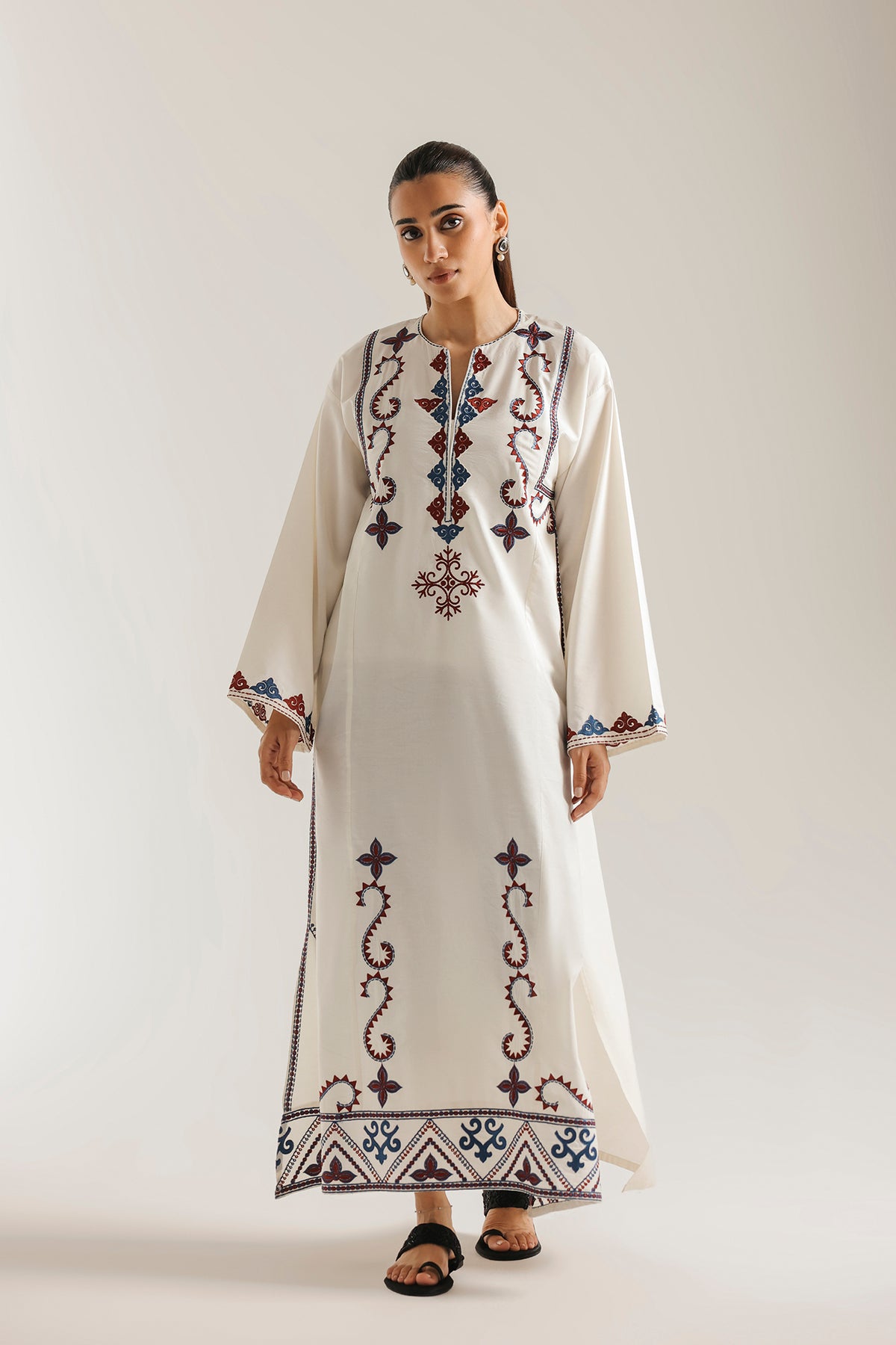 EMBROIDERED DRESS (E9213/102/001)