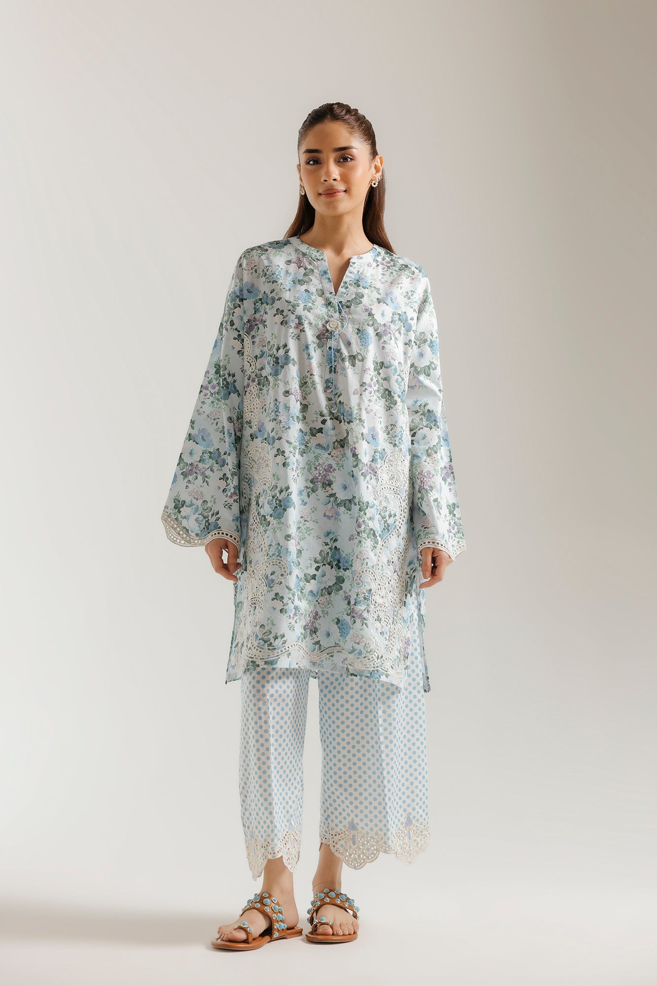 EMBROIDERED SUIT (E9244-102-617)