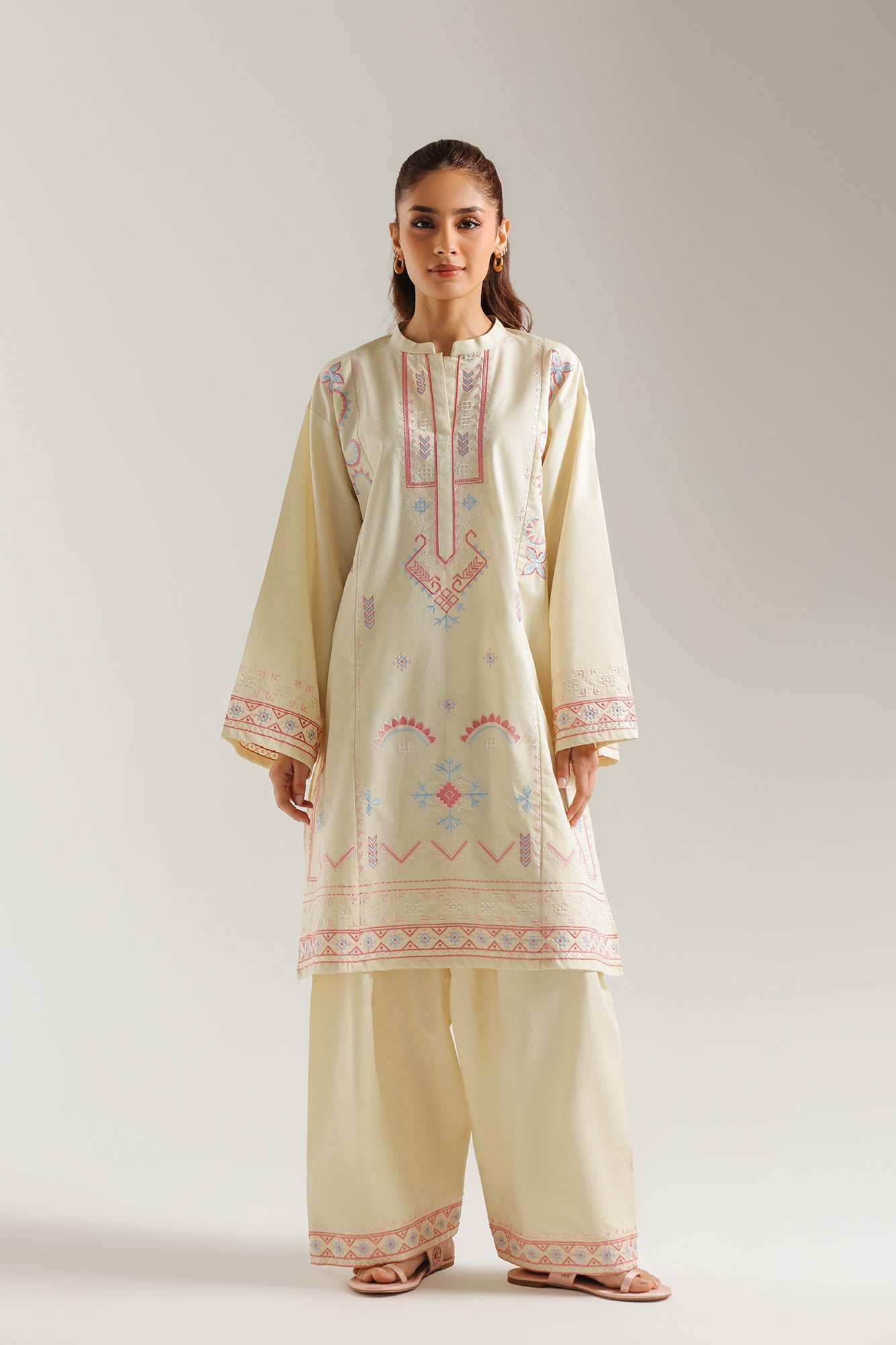 EMBROIDERED SUIT (E9322-102-115)