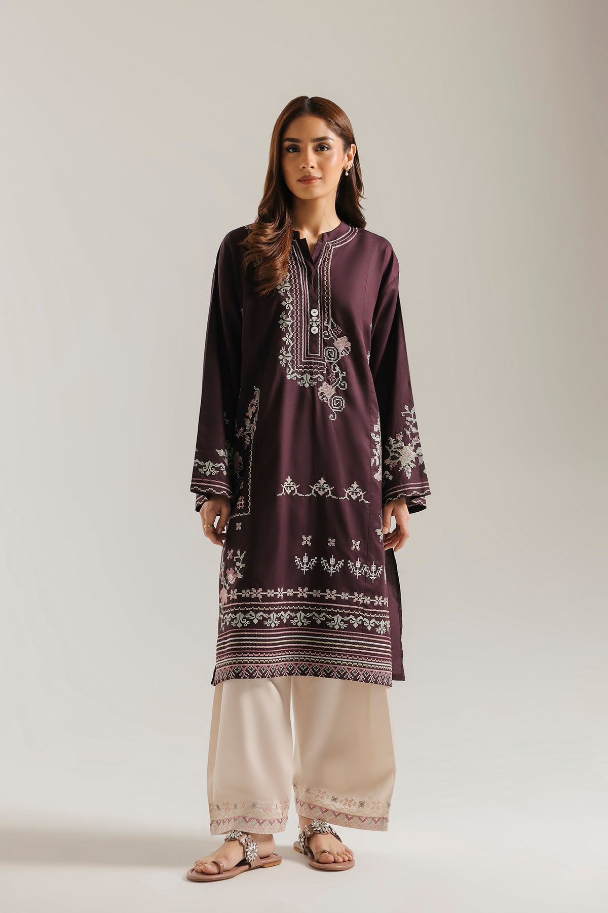 EMBROIDERED SUIT (E9367-102-518)