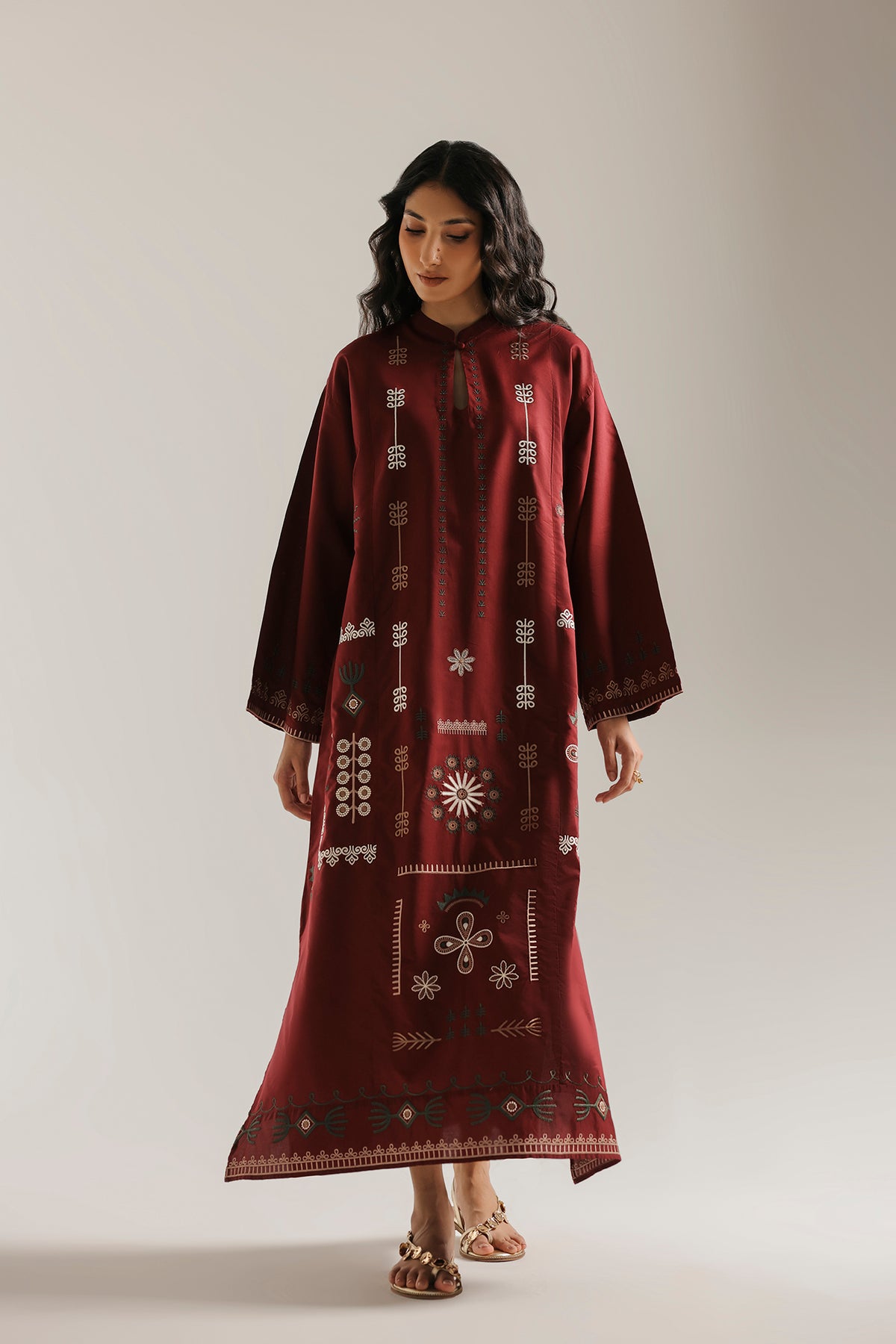 EMBROIDERED DRESS (E9398/102/415)