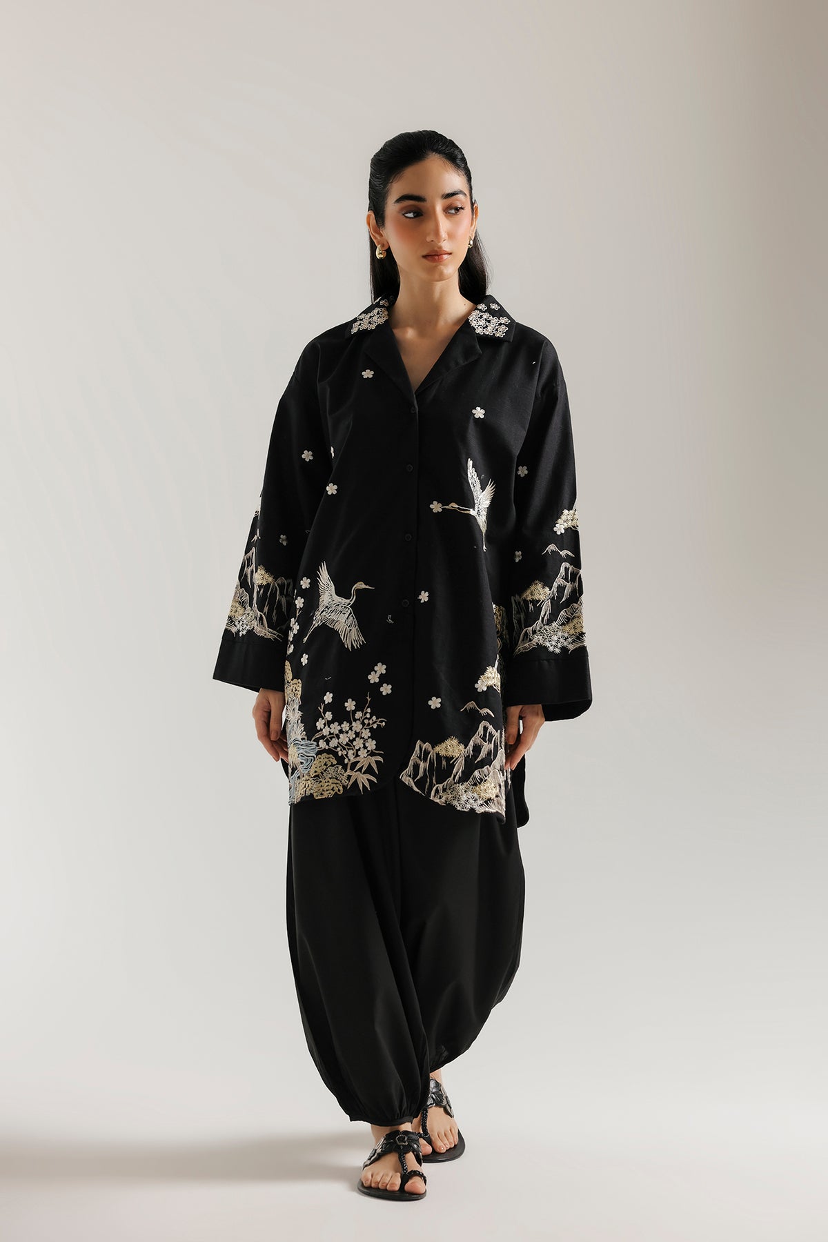 EMBROIDERED SHIRT (E9448-102-902)