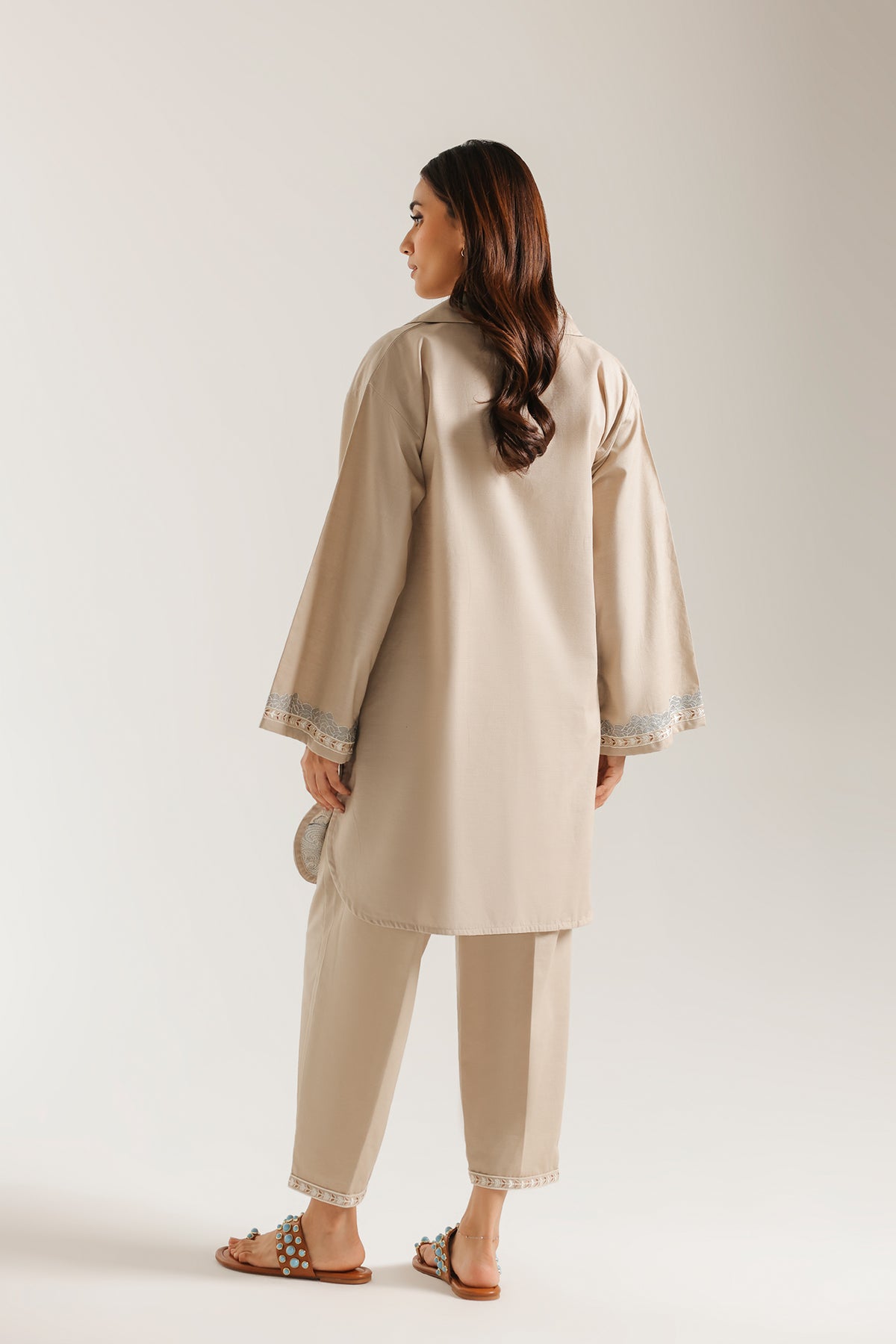 EMBROIDERED SUIT (E9543-102-006)