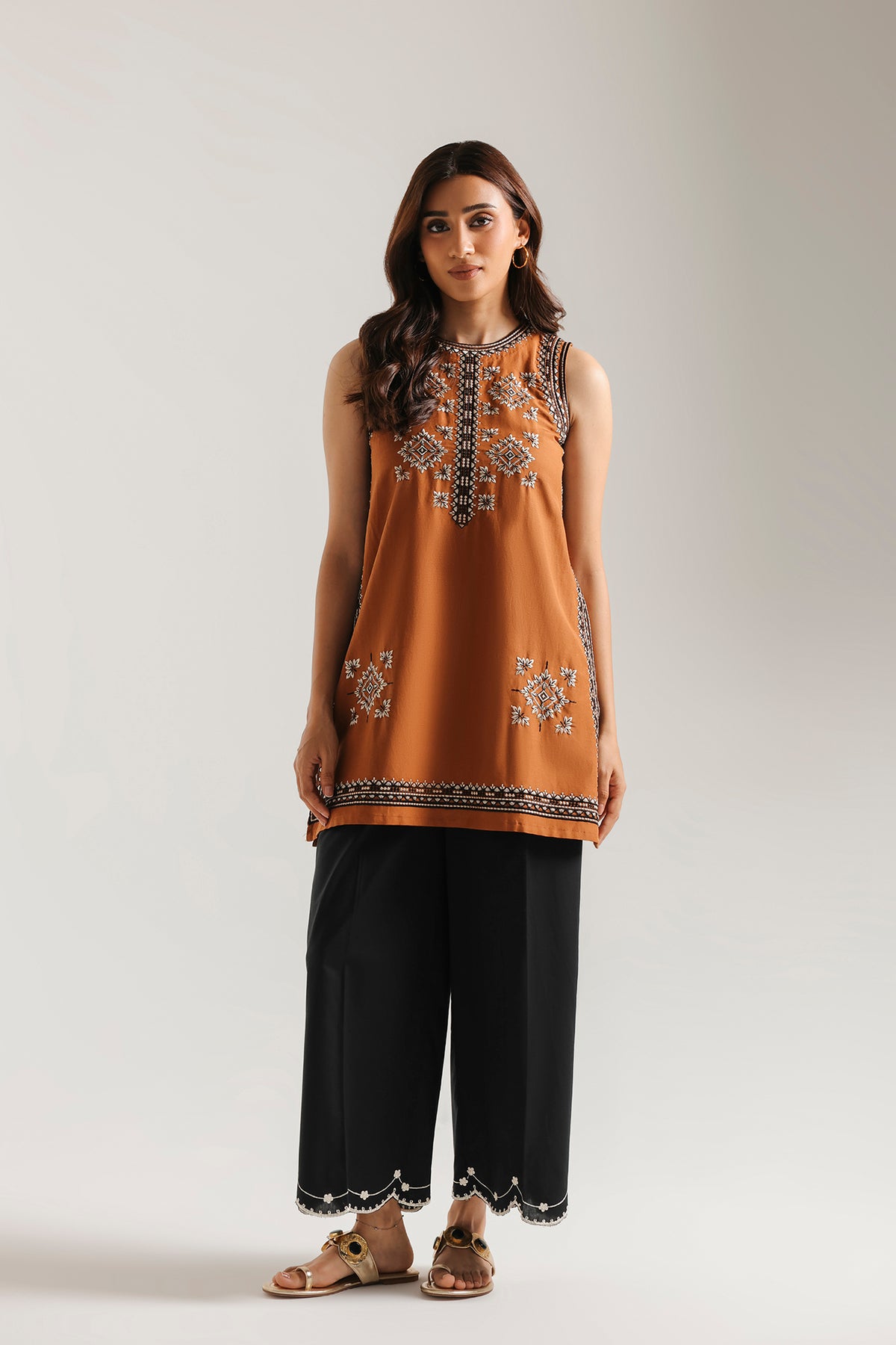 EMBROIDERED KURTI (E9600-102-821)