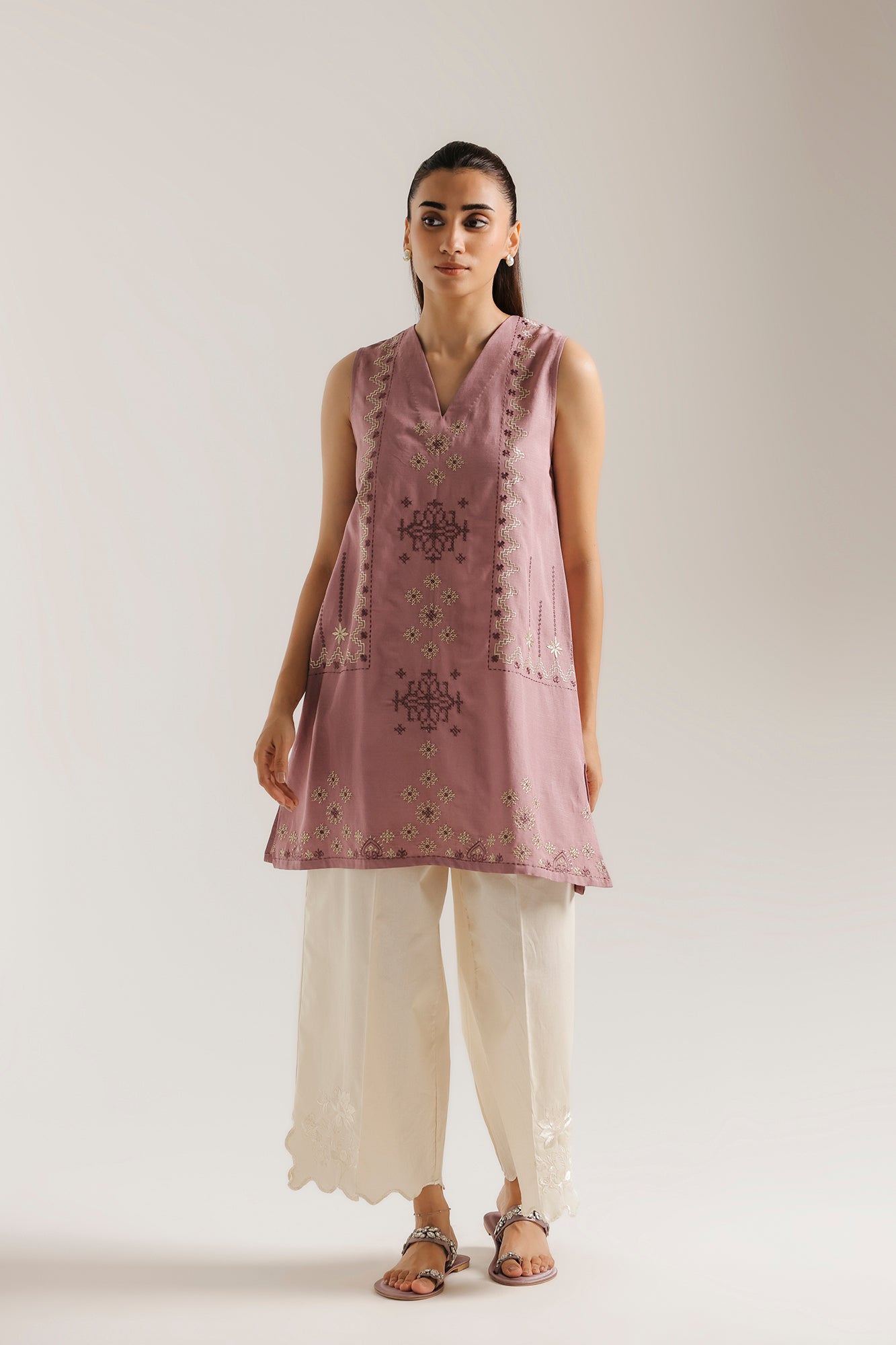 EMBROIDERED KURTI (E9601-102-410)