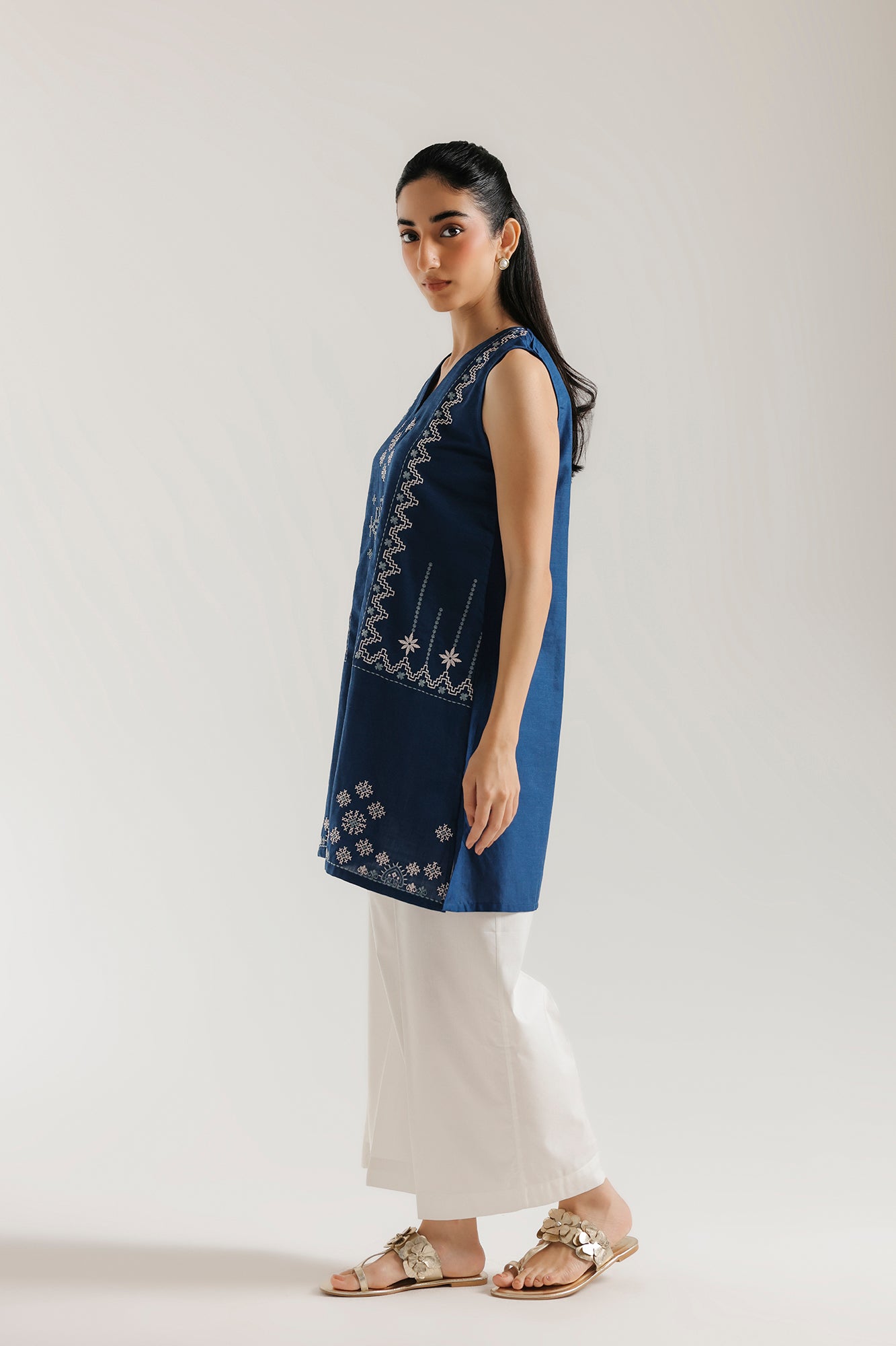 EMBROIDERED KURTI (E9601-102-603)
