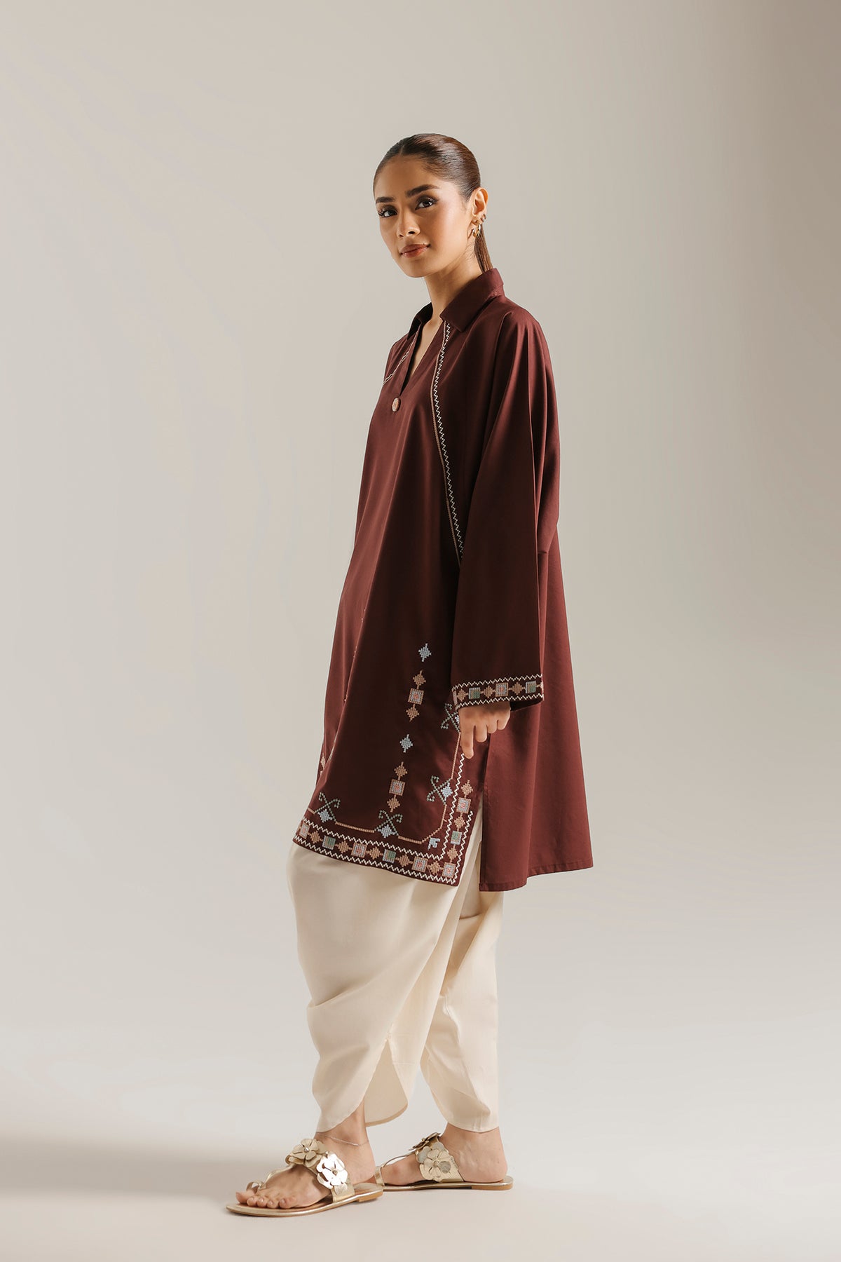 EMBROIDERED KURTI (E9611-102-403)