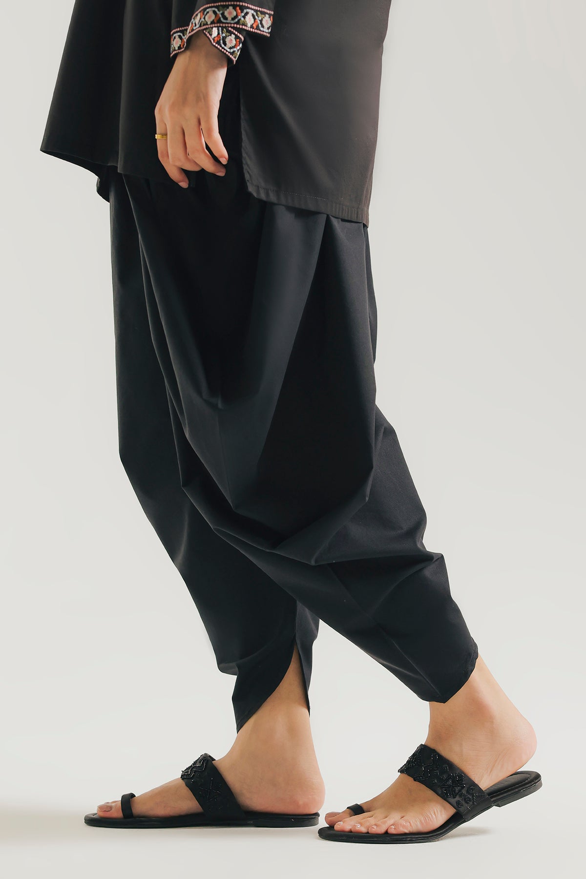 SHALWAR (E9741-102-902)