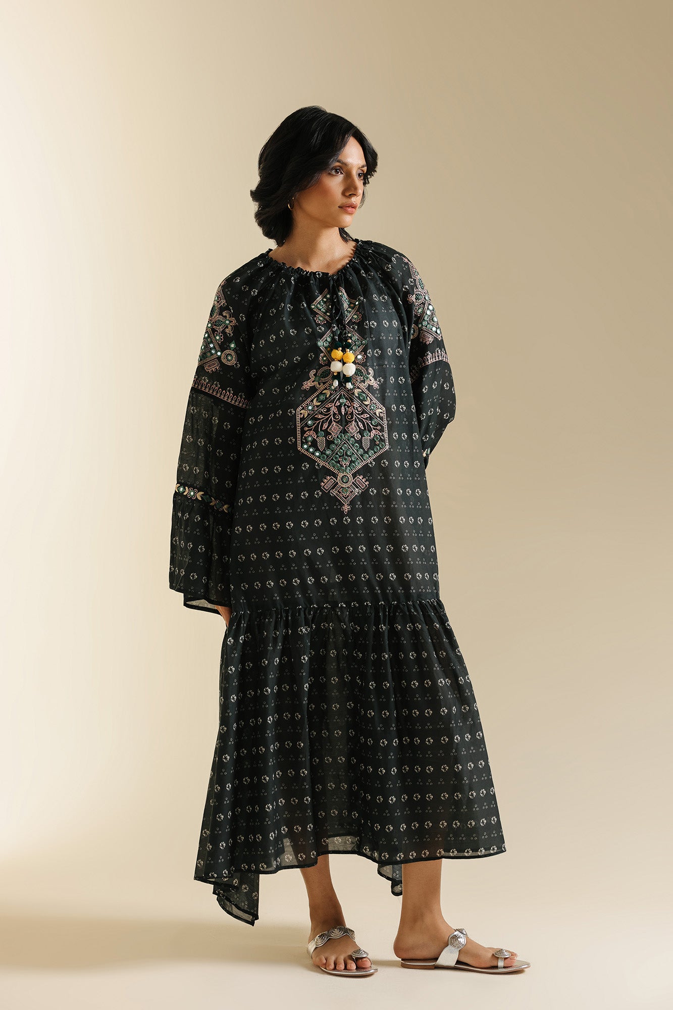 DRESS (S3E0446/119/902)
