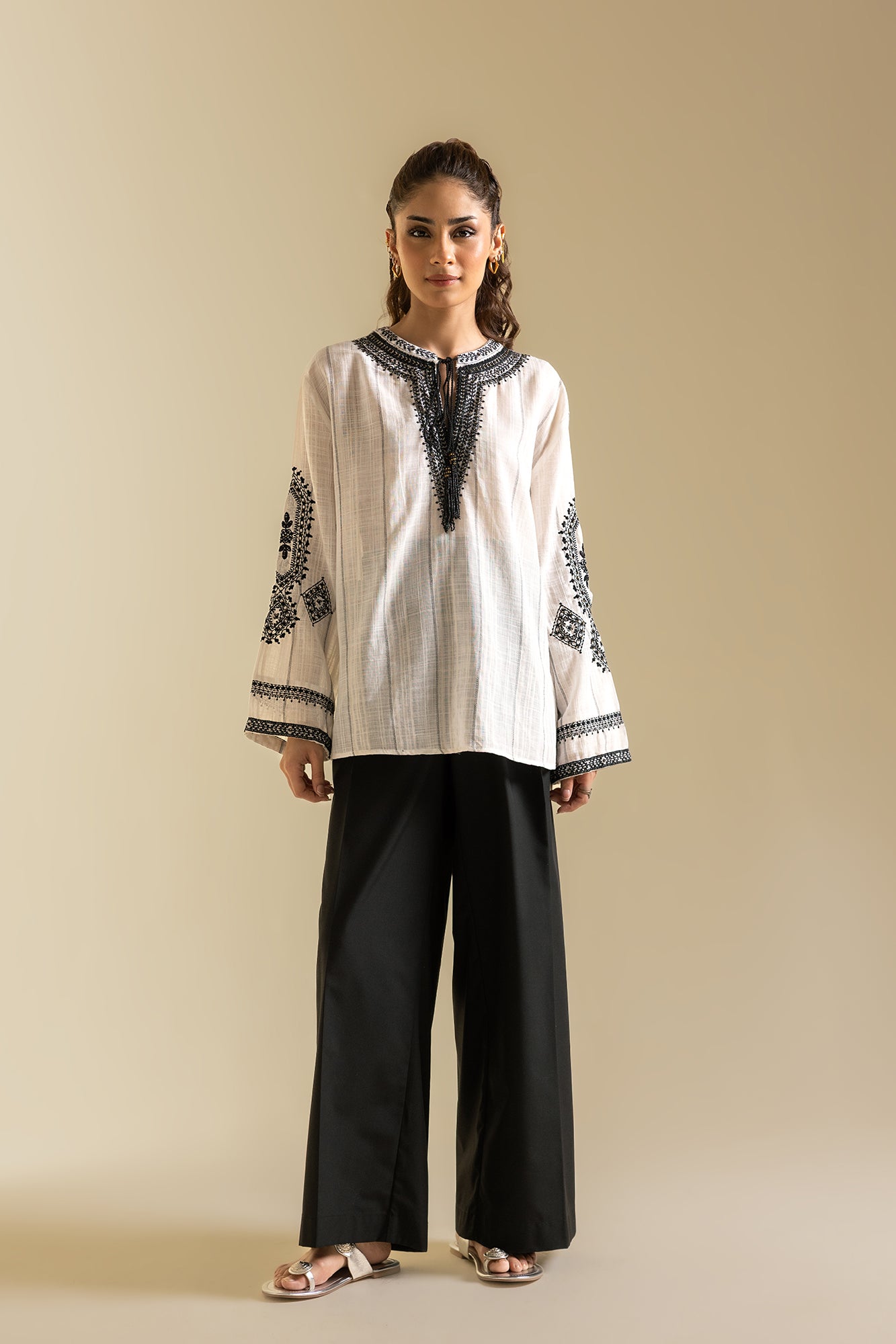 KURTI (S3E119/914/0504)