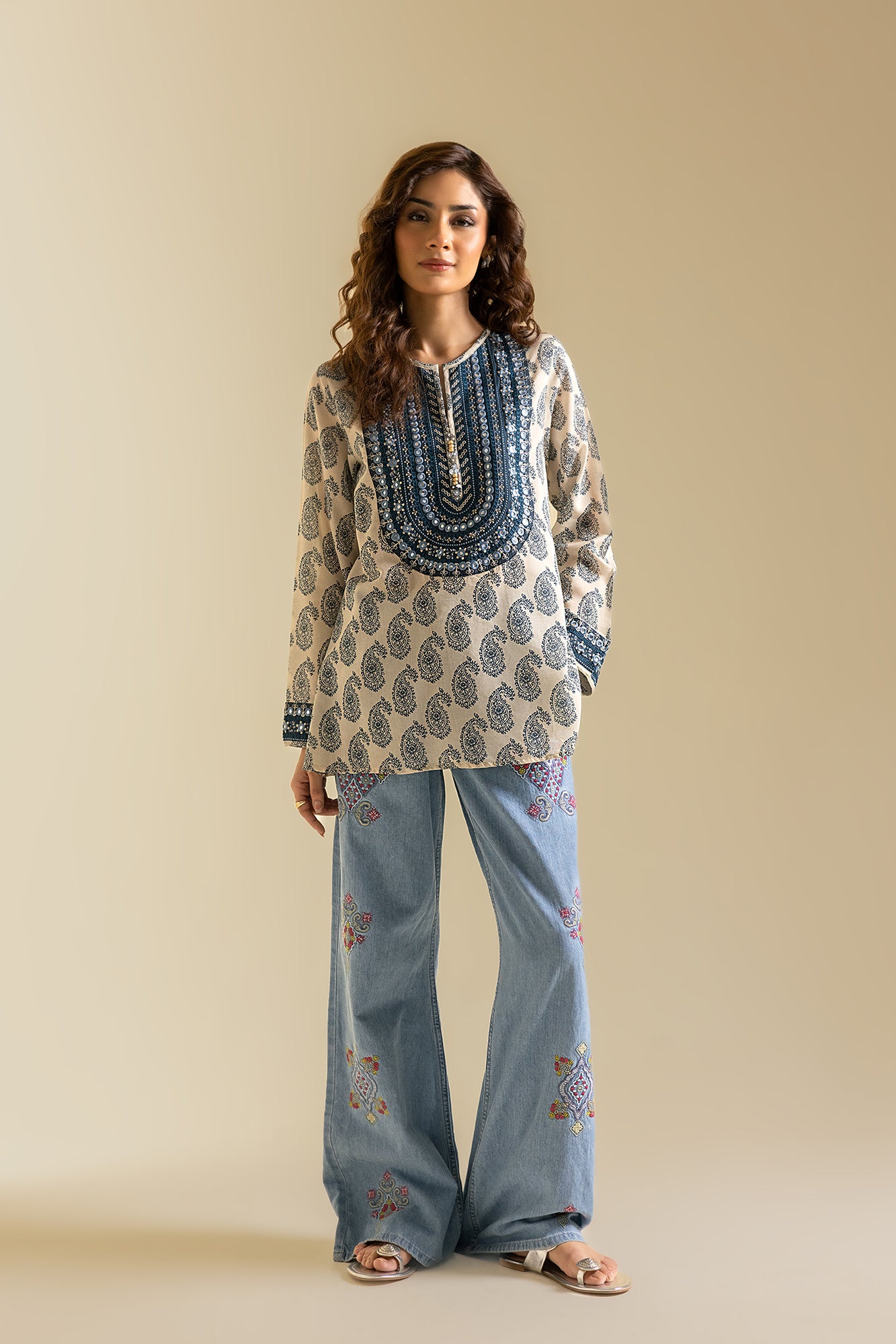 KURTI (S3E119/006/0519)