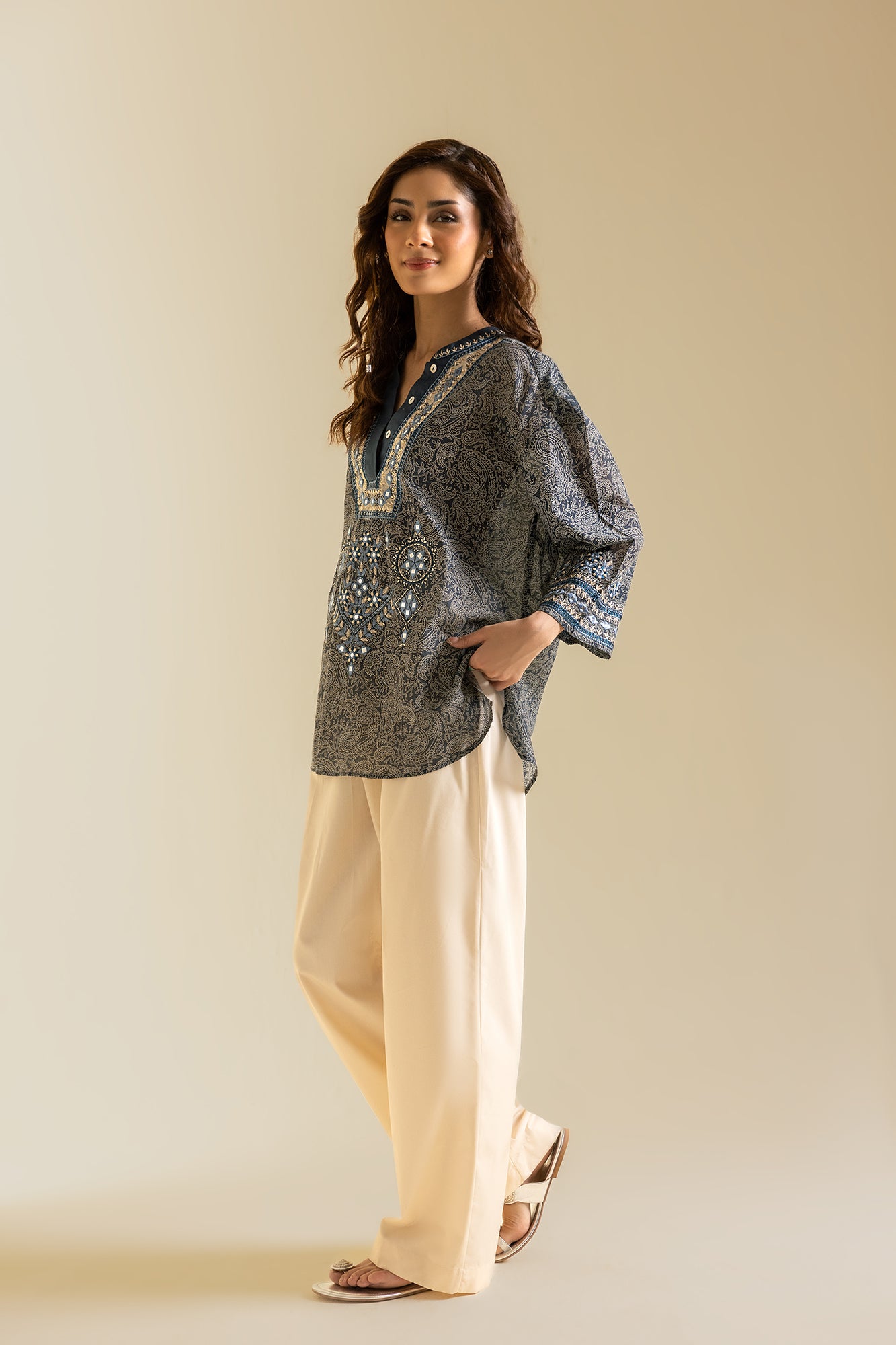 KURTI (S3E119/602/0521)