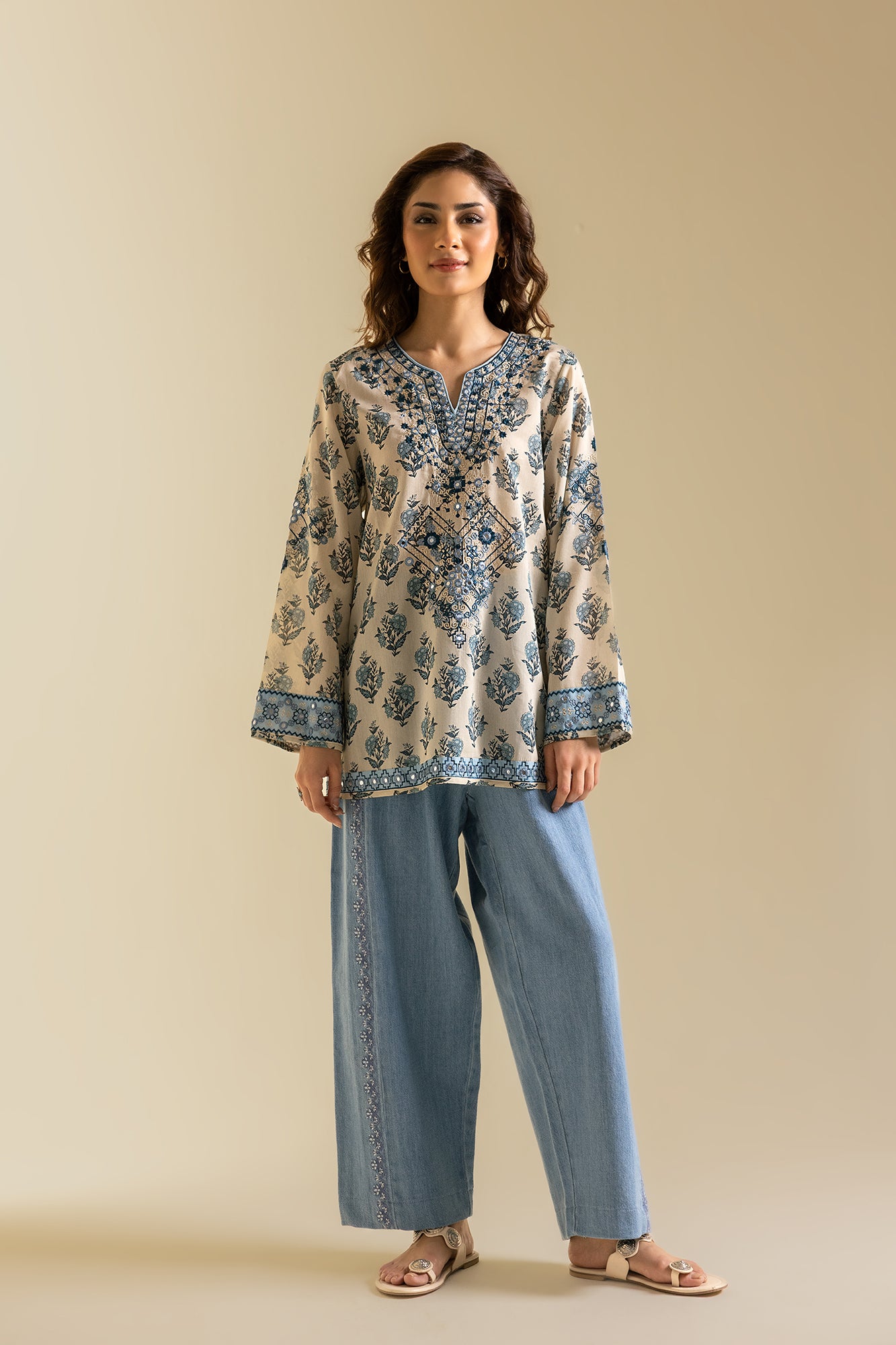 KURTI (S3E119/006/0524)
