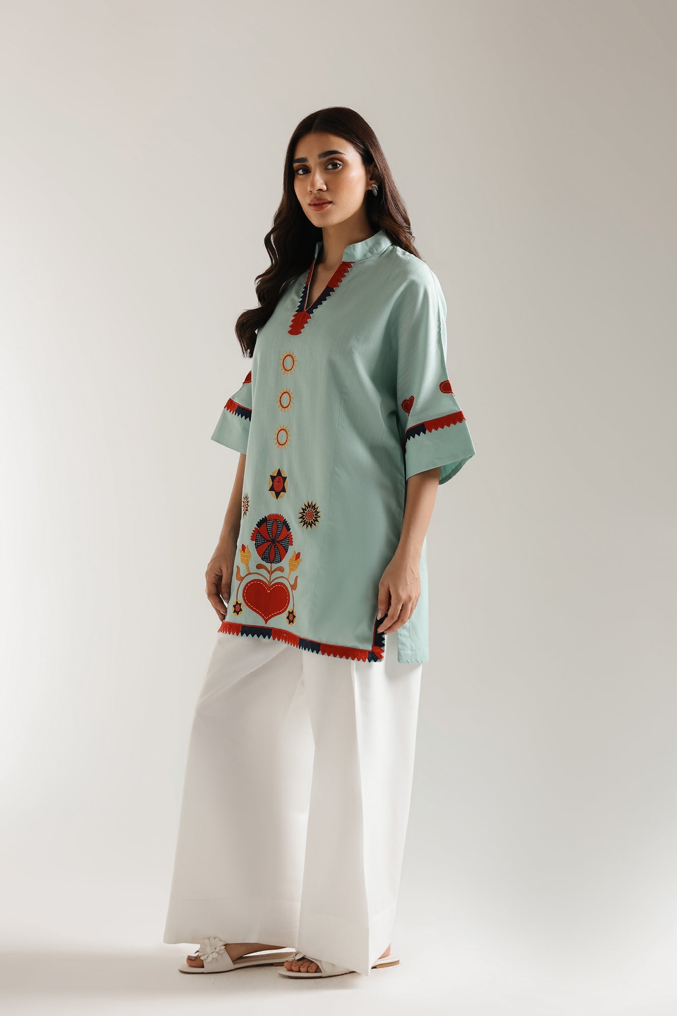 EMBROIDERED SHIRT (S3E6361/102/718)